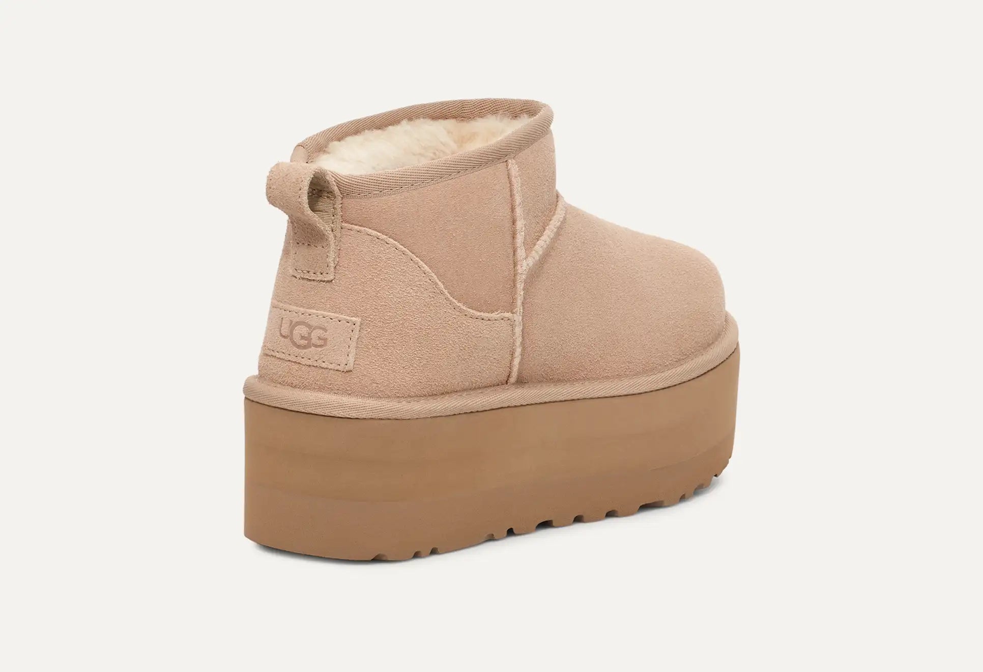 ugg-naisten-kengat-w-classic-ultra-mini-platform-hiekka-3