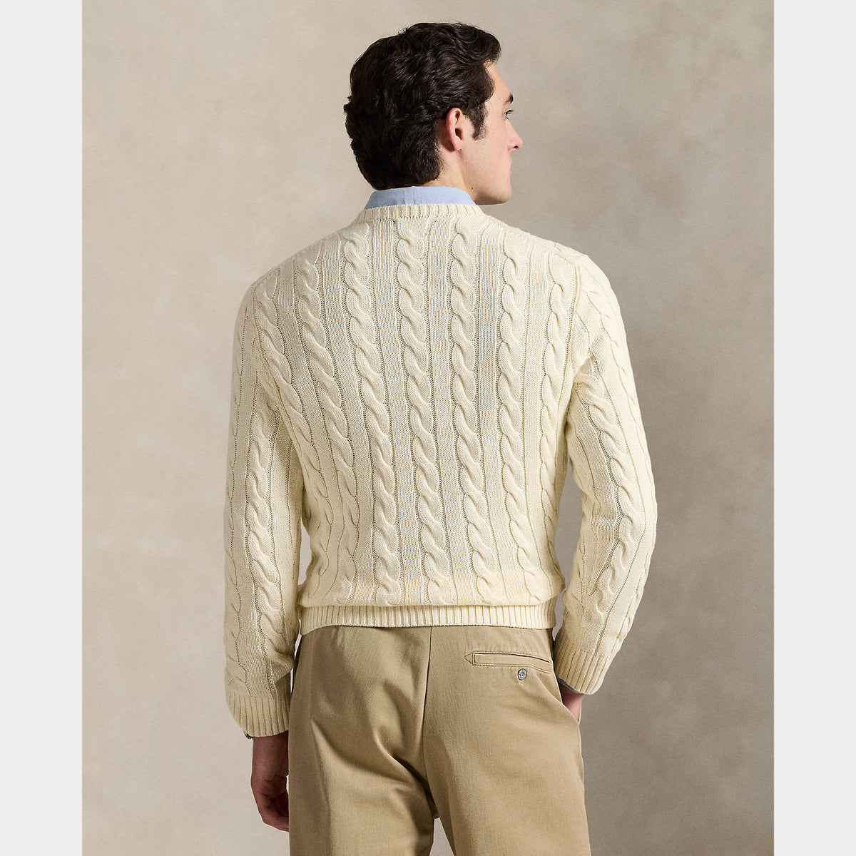 Polo Ralph Lauren miesten neule, LS DRIVE LONG SLEEVE PULLOVER Valkoinen, valkoinen pitkähihainen palmikkoneule, suora leikkaus, joustinneuleiset hihansuut ja helma.