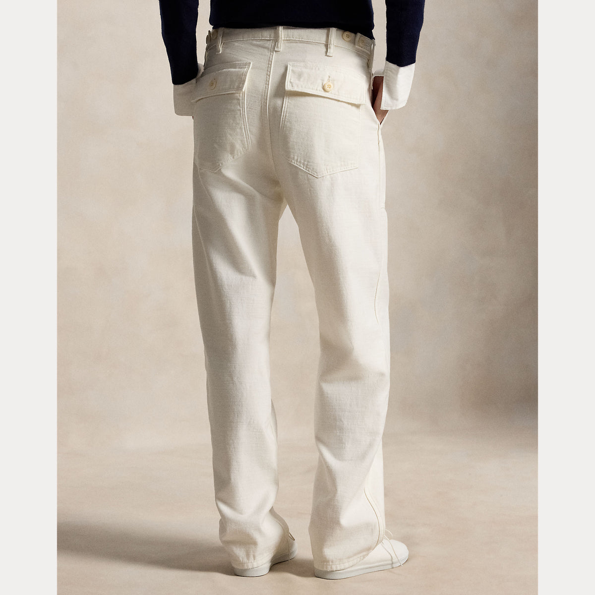 Polo Ralph Lauren naisten housut Wovwn Staight Pants, luonnonvalkoinen, takaa nähtynä, pehmeää puuvillaa, suora leikkaus, vyölenkit ja takataskut