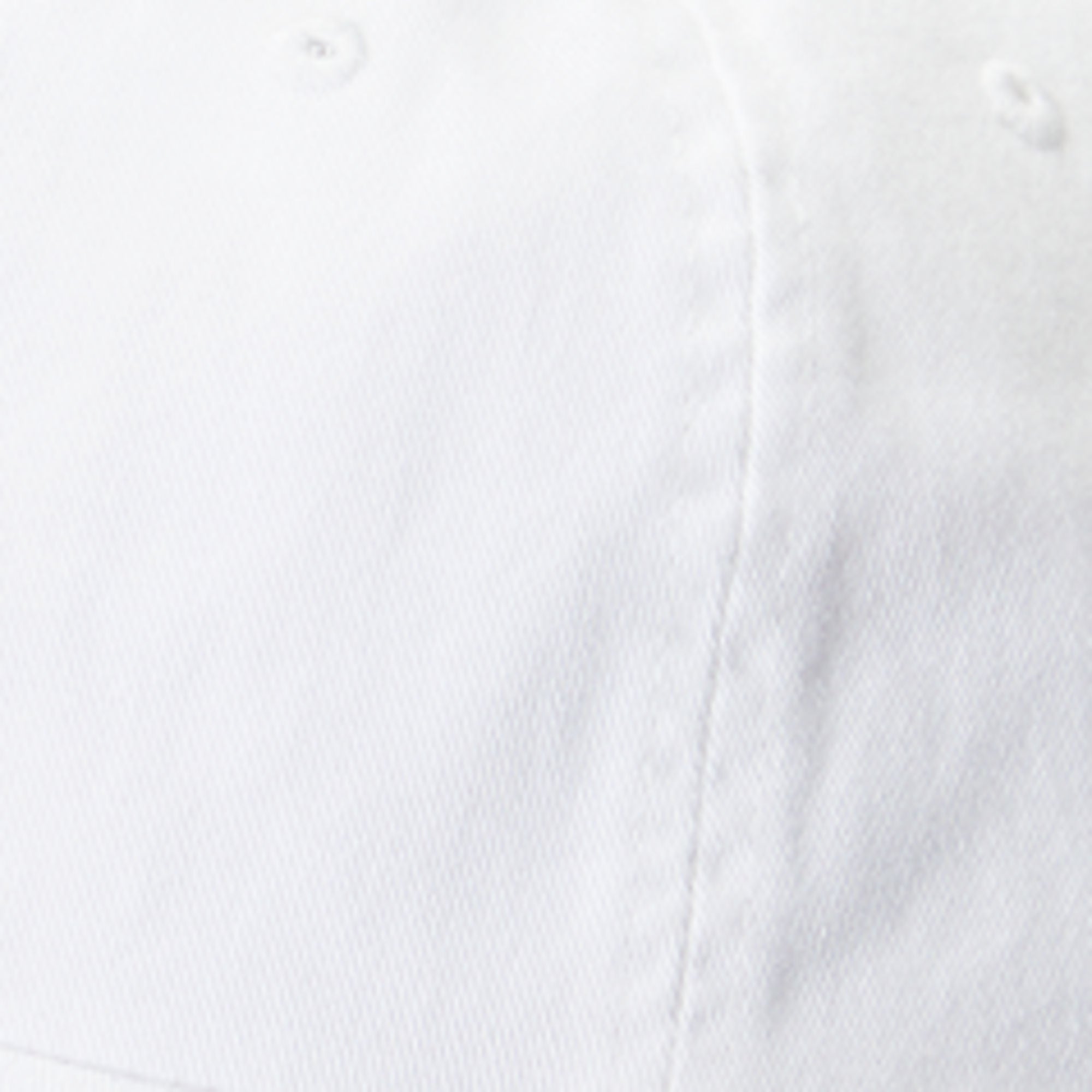 Polo Ralph Lauren lippis Polo Classic Sport Cap, valkoinen, jossa suoraviivainen rakenne, puhdas valkoinen väri ja laadukas puuvillainen materiaali urheilulliseen tyyliin.