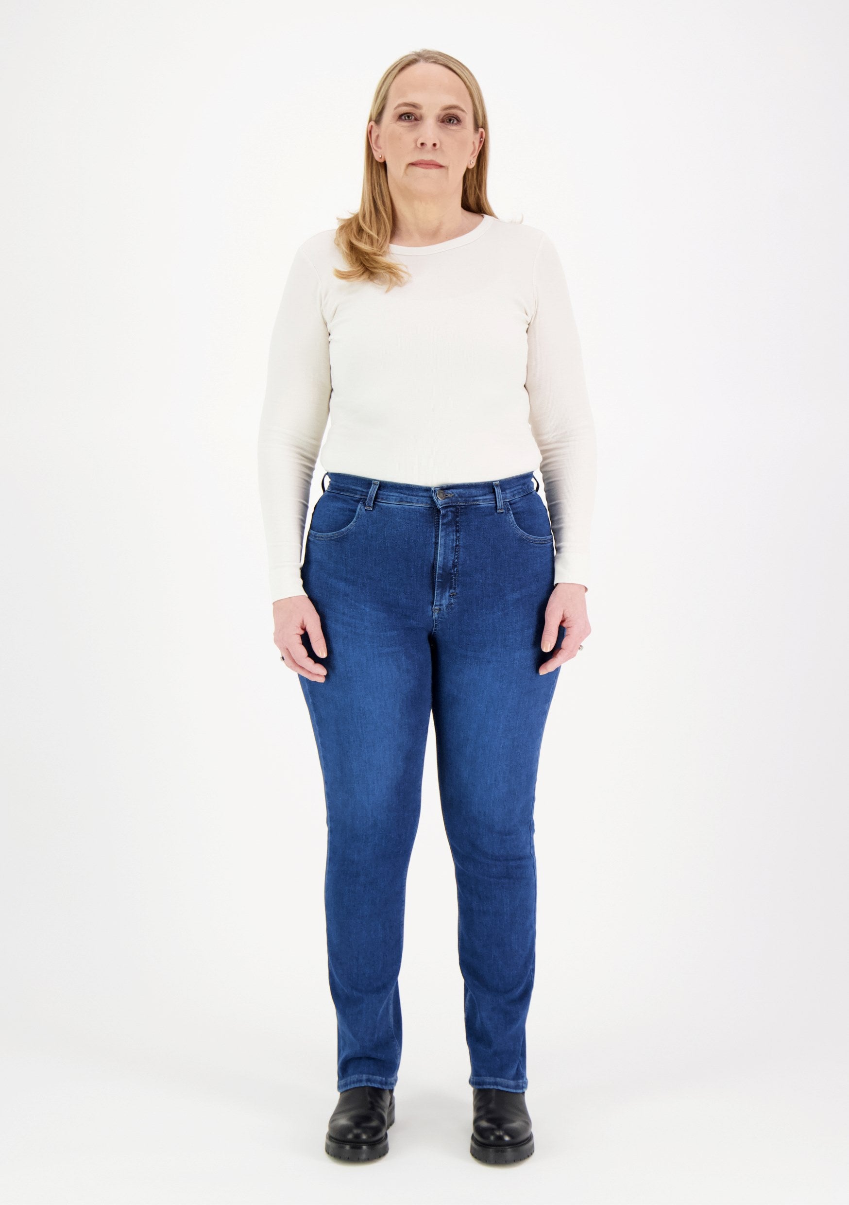 very-nice-naisten-farkut-caramel-7345-65-indigo-4