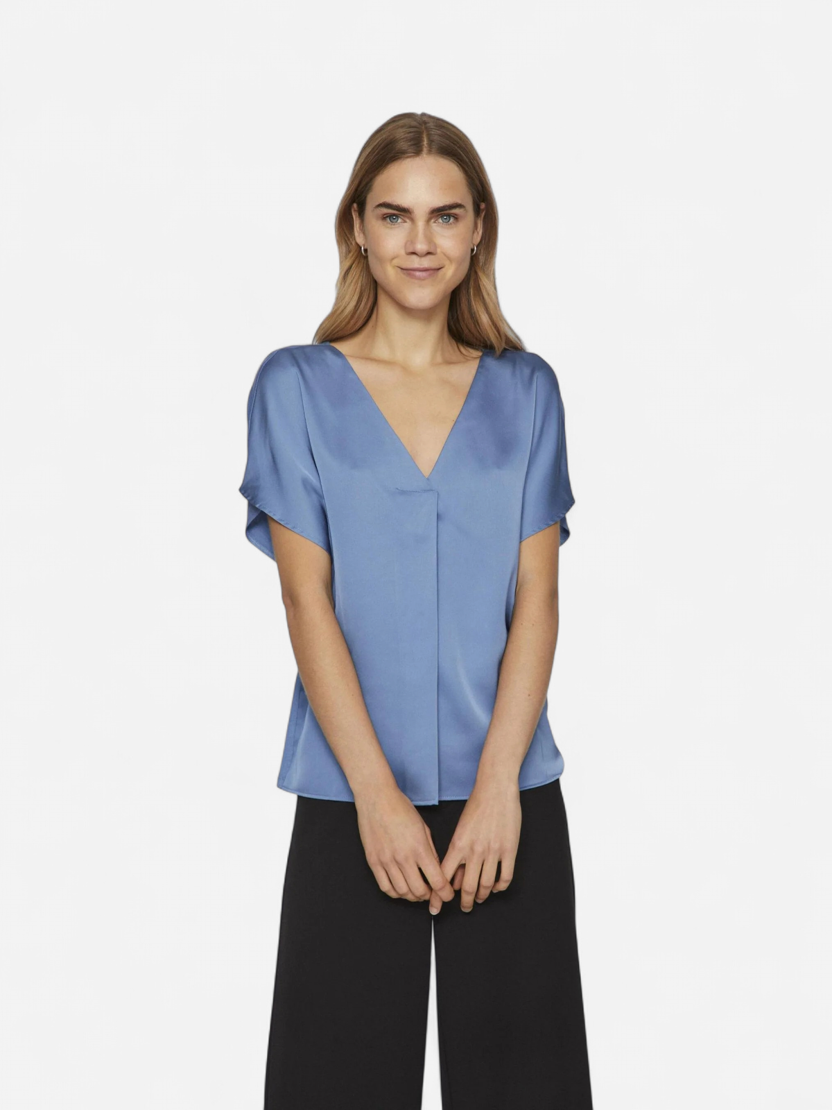 Vila naisten satiinitoppi, VIELLETTE V-NECK S/S SATIN TOP Sininen - Kekäle.fi