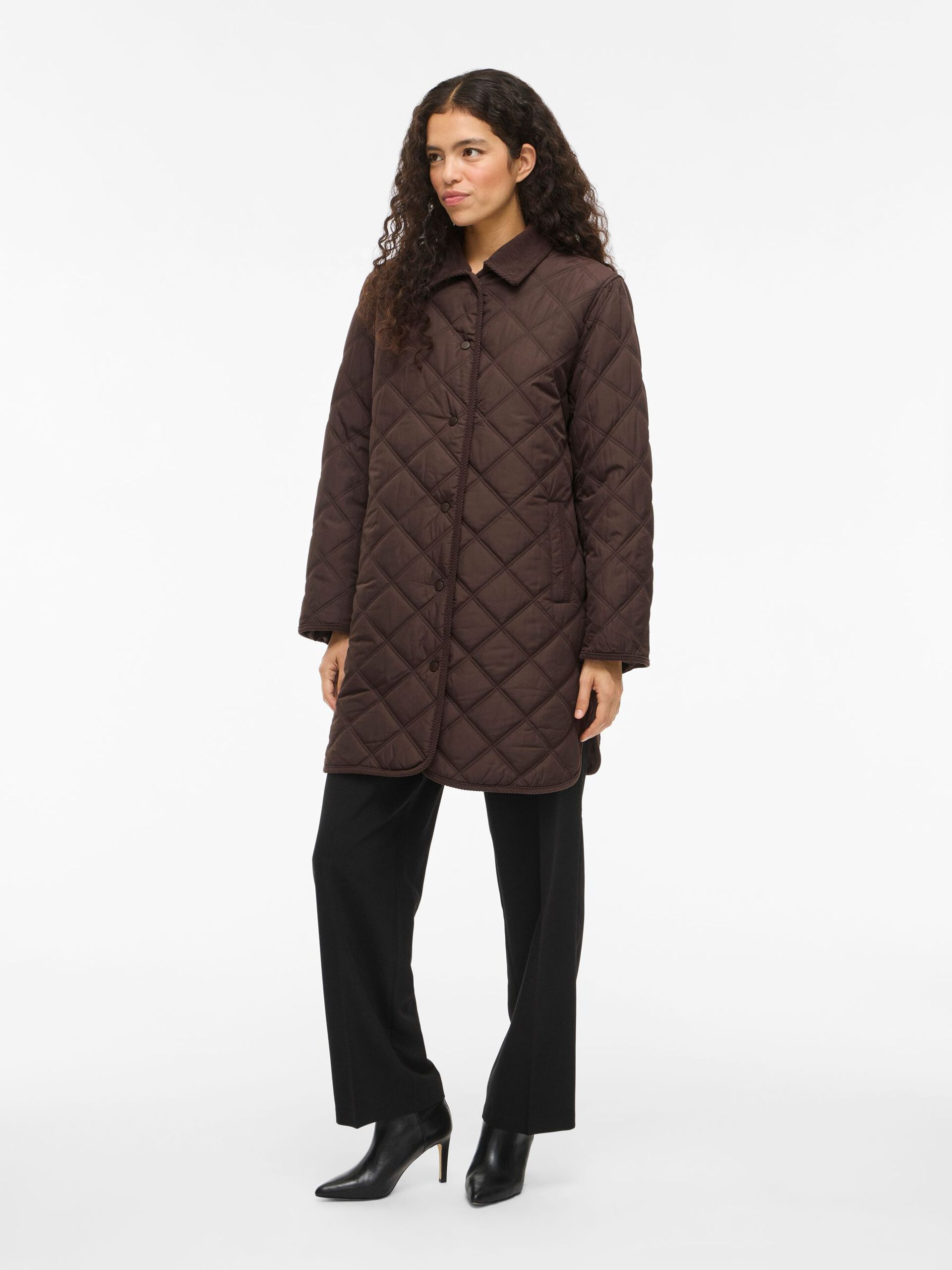 vila-naisten-tikkitakki-viquila-l-s-corduroy-quilt-long-jacket-coffee-bean-4
