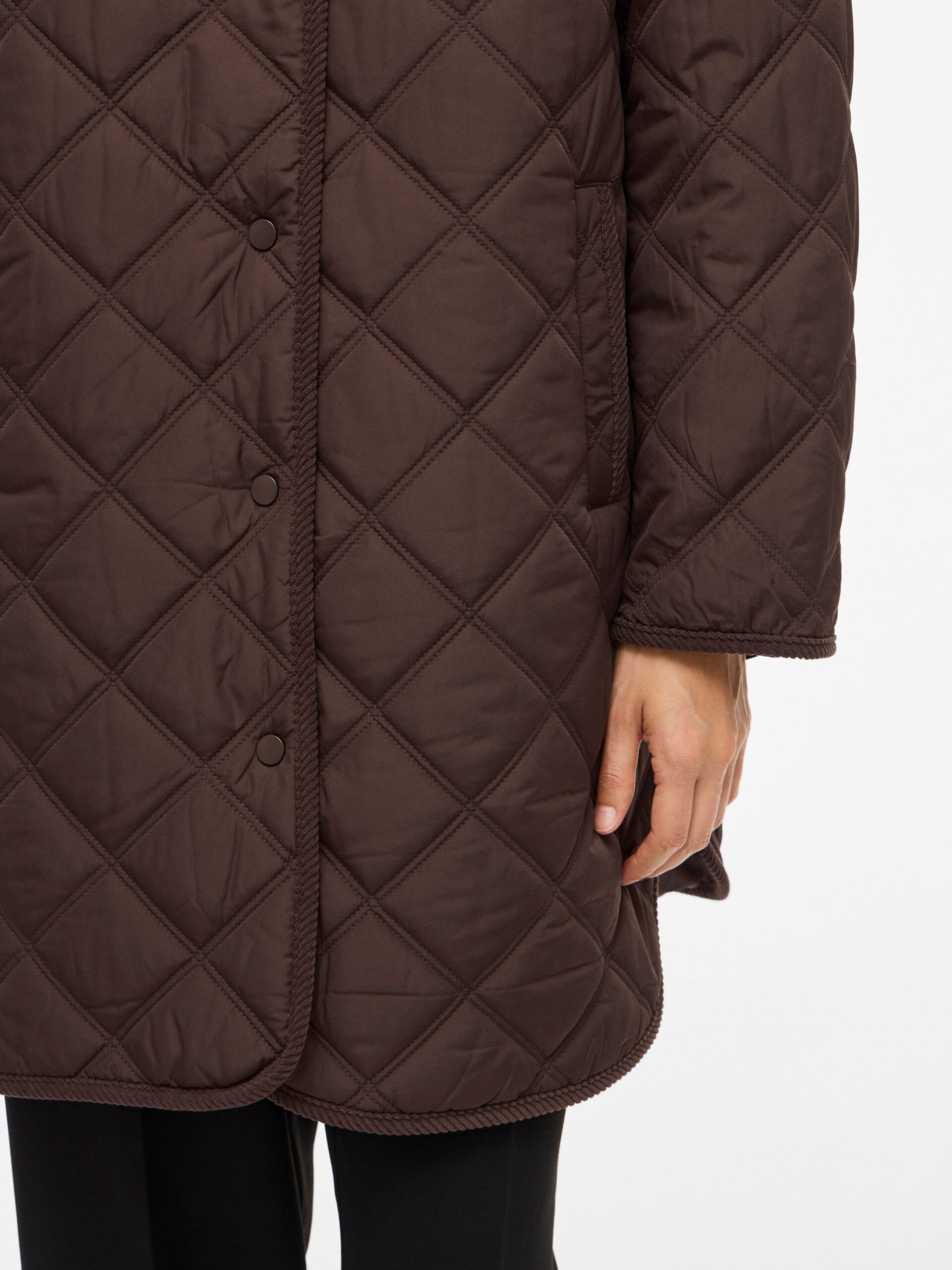 vila-naisten-tikkitakki-viquila-l-s-corduroy-quilt-long-jacket-coffee-bean-5