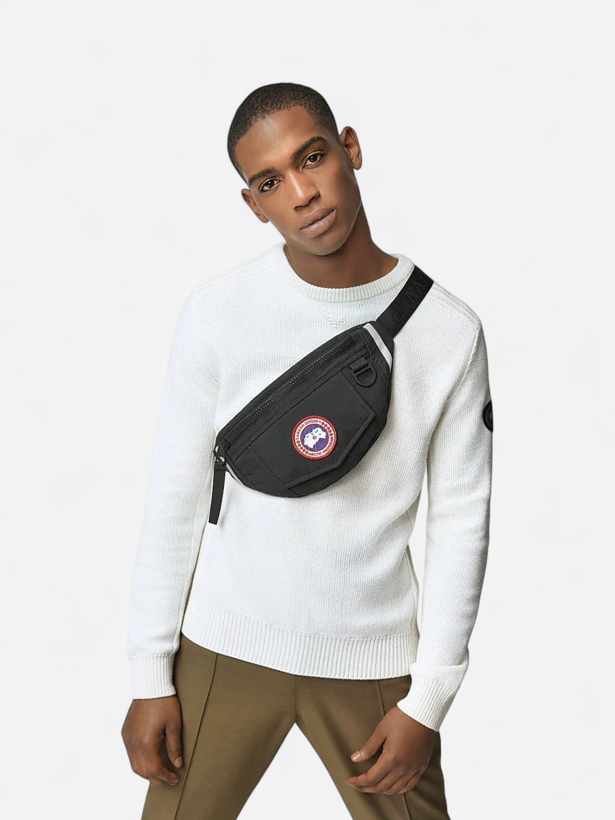 Canada Goose vyölaukku, WAIST BAG CLASSIC DISC MUSTA - Kekäle.fi