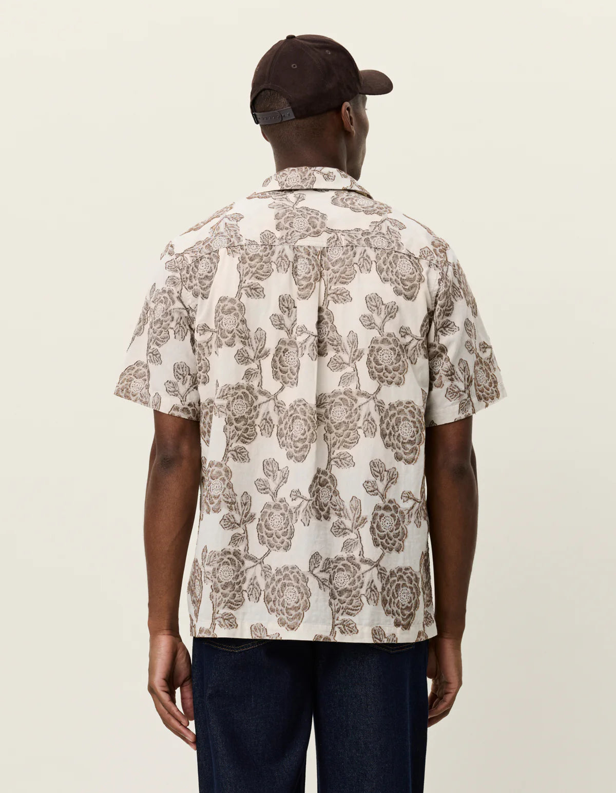 Les Deux miesten paita Lesley Flower Jacquard Ss Shirt, luonnonvalkoinen