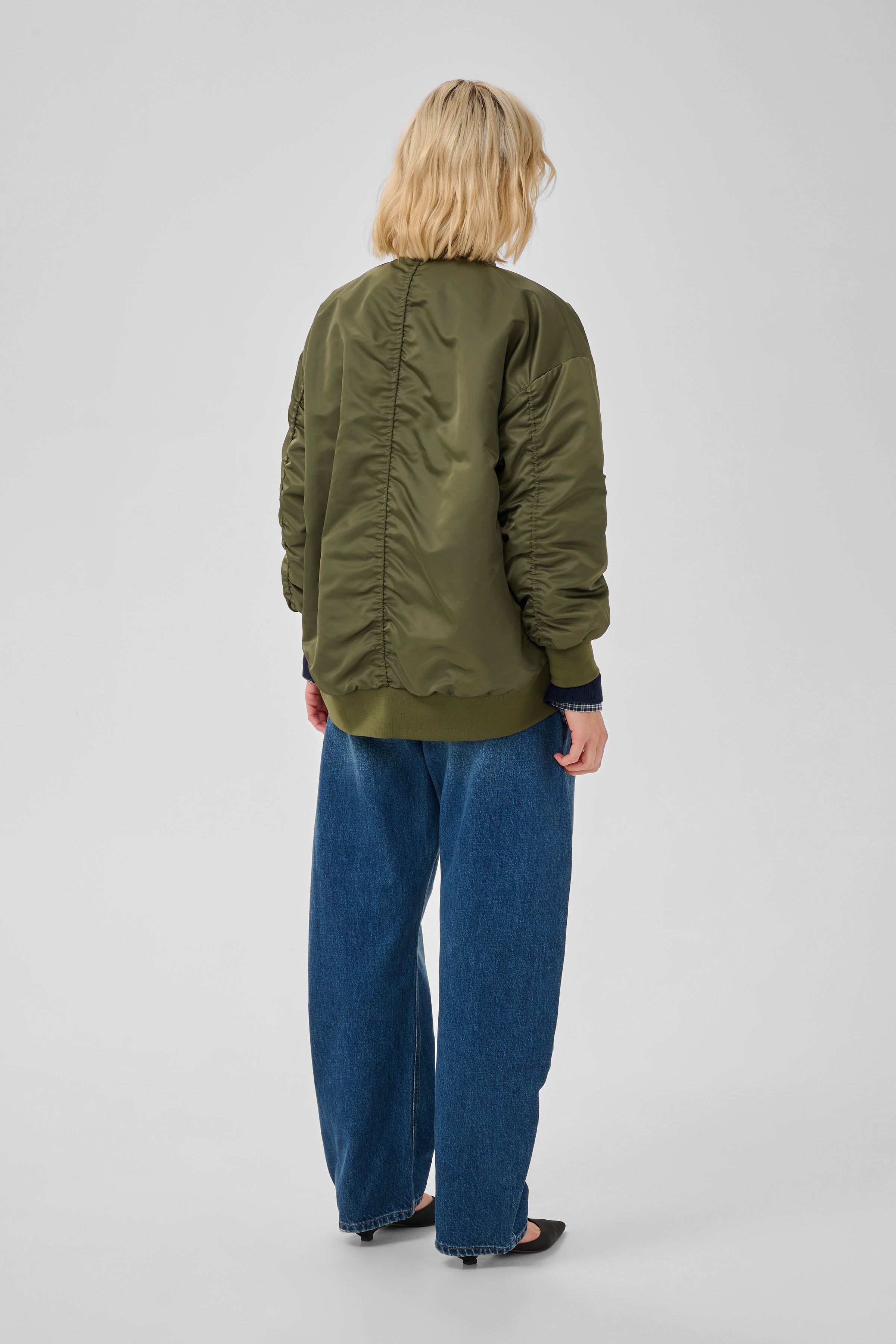 MY ESSENTIAL WARDROBE naisten takki HelgaMW Bomber Jacket, tummanvihreä