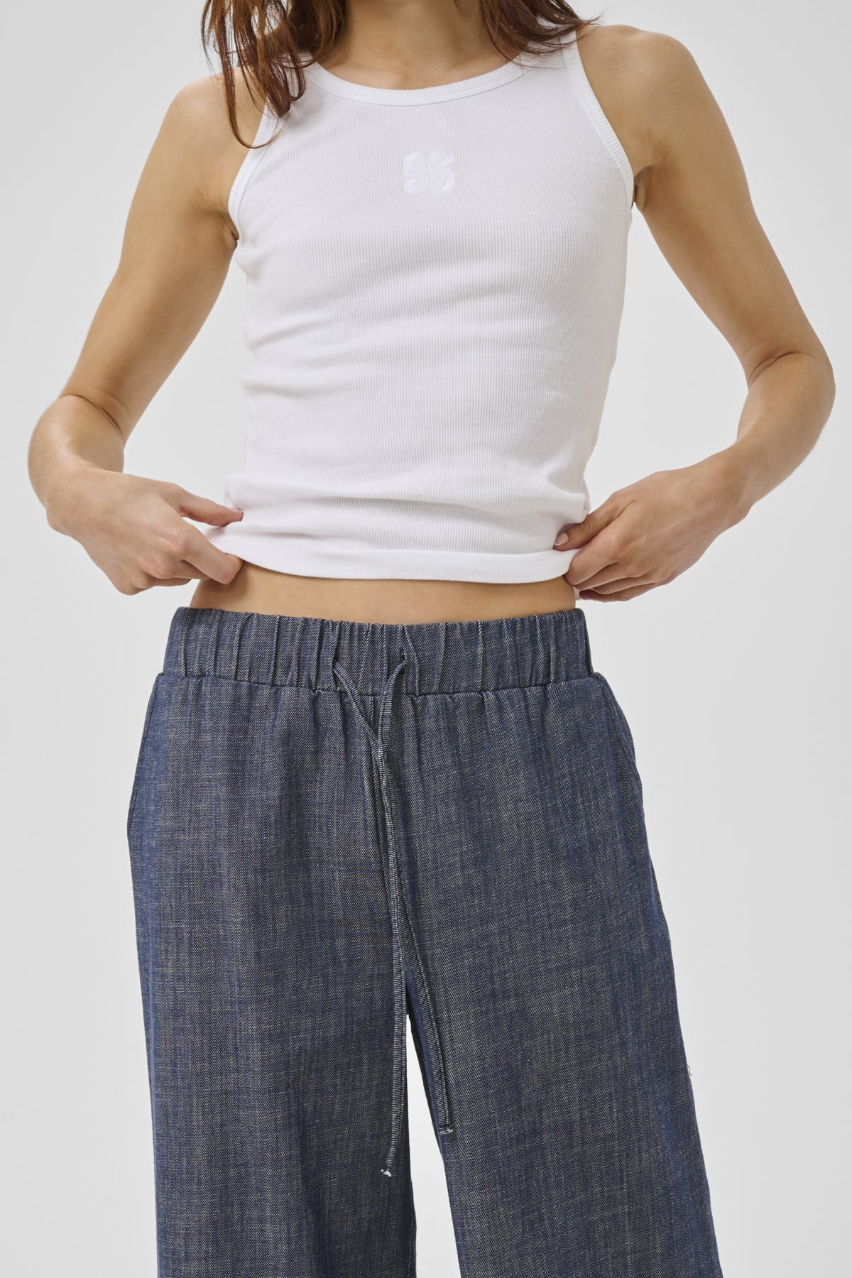 My Essential Wardrobe naisten housut Dazzie Dias Pant, tummansininen