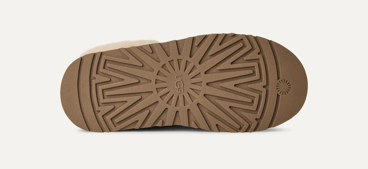 UGG naisten kengät Tazzelle, Chestnut
