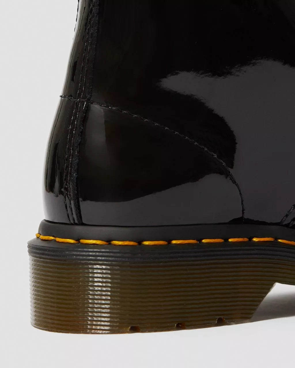 Dr. Martens naisten maiharit 1460 Patent, musta