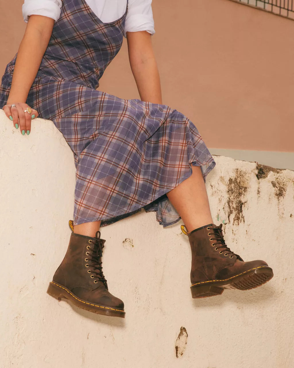 Dr. Martens maiharit 1460 8 EYE BOOT CRAZY HORSE, keskiruskea