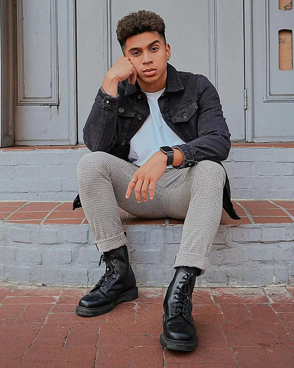 Dr. Martens unisex kengät, 1460 MONO 8 EYE BOOT Musta