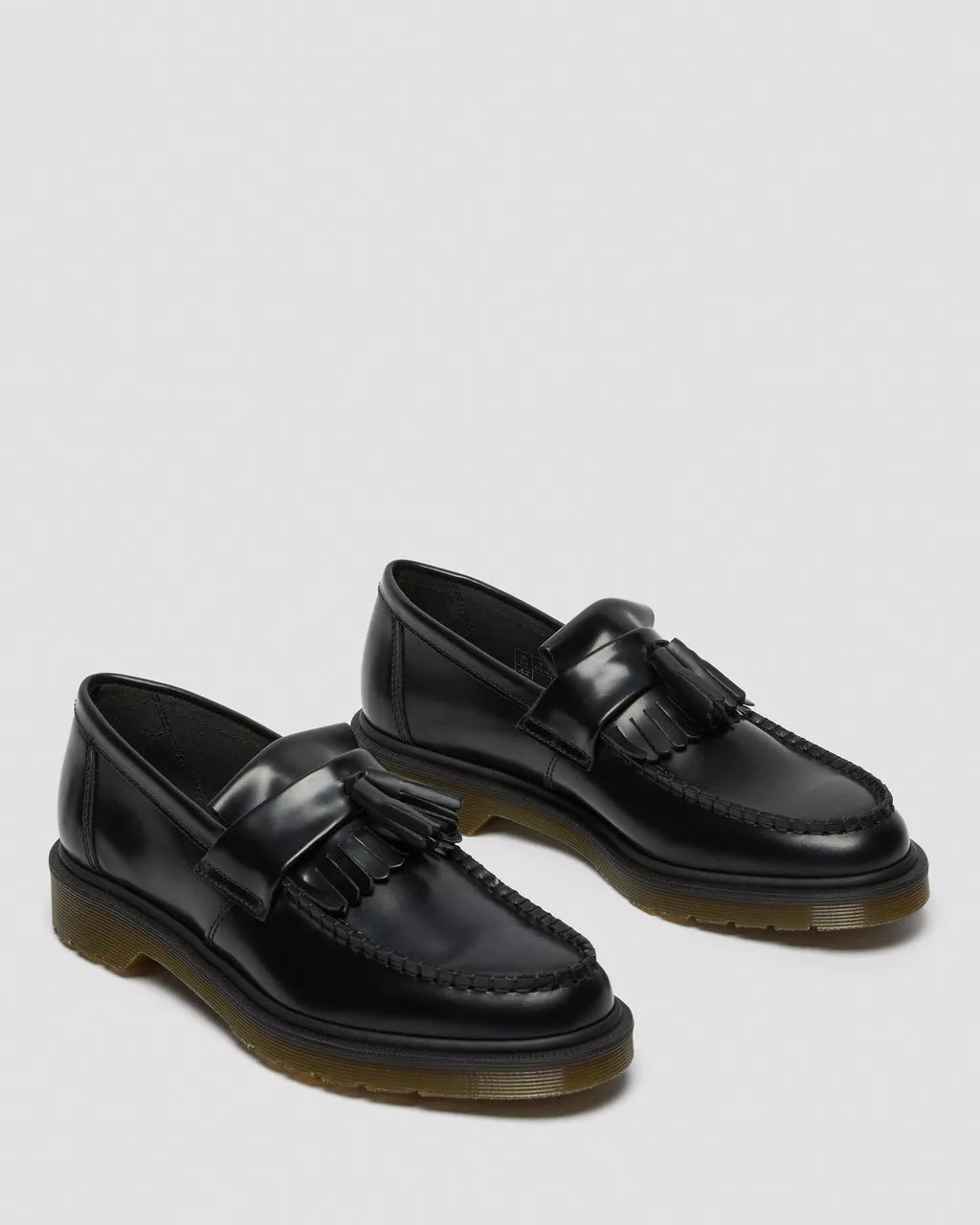 Dr. Martens miesten loaferit Adrian Tassel Loafer Mono Black Smooth, musta