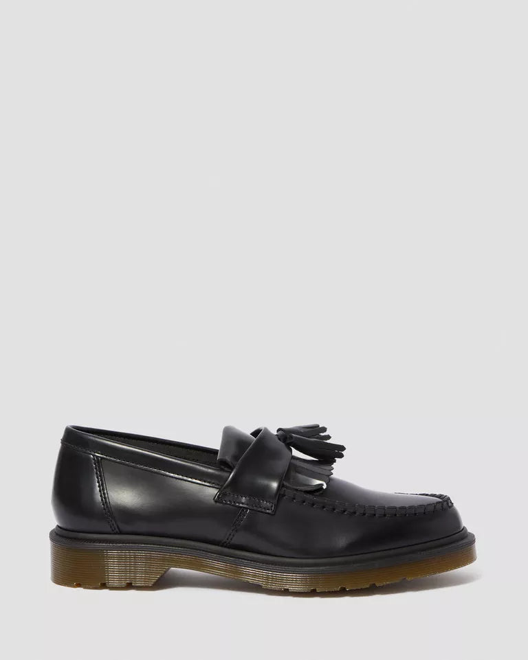 Dr. Martens miesten loaferit Adrian Tassel Loafer, musta