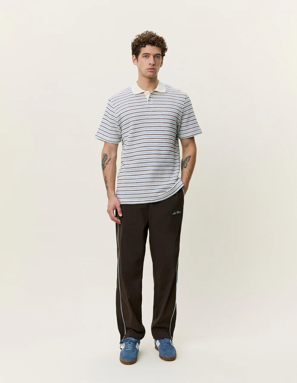 Les Deux miesten pikeepaita Knitted Stripe Polo, raidallinen valkoinen