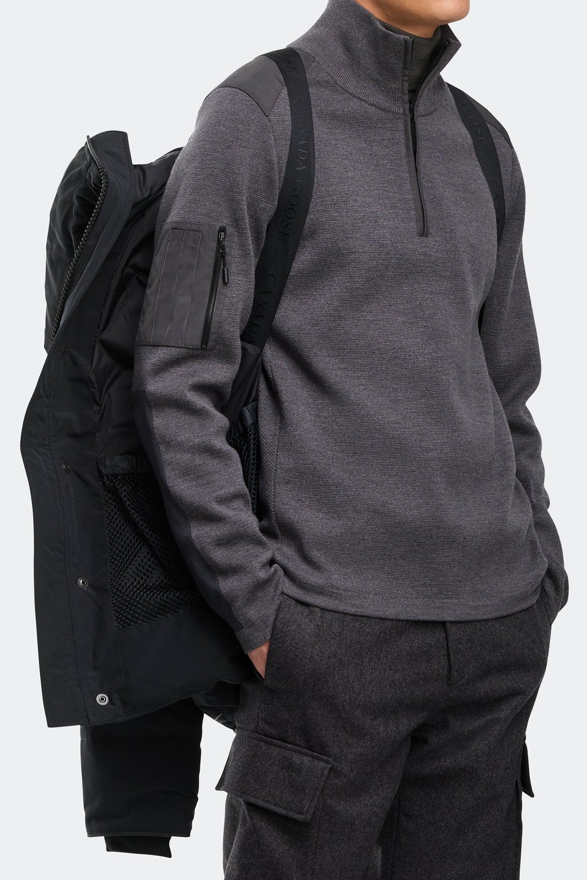 Canada Goose miesten parkatakki MacMillan Parka, musta