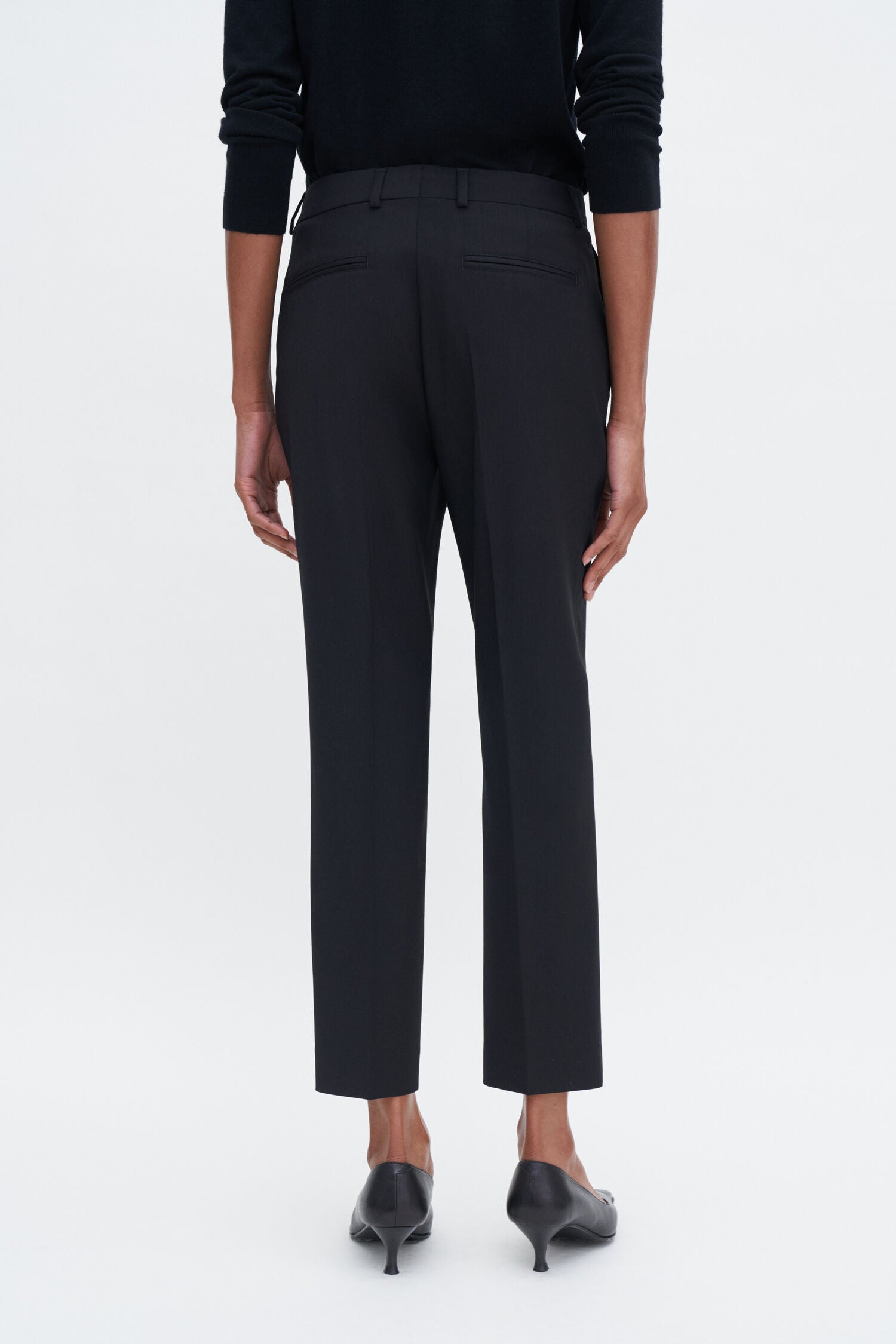 Filippa K naisten housut Emma Cropped Cool Wool Trouser, musta