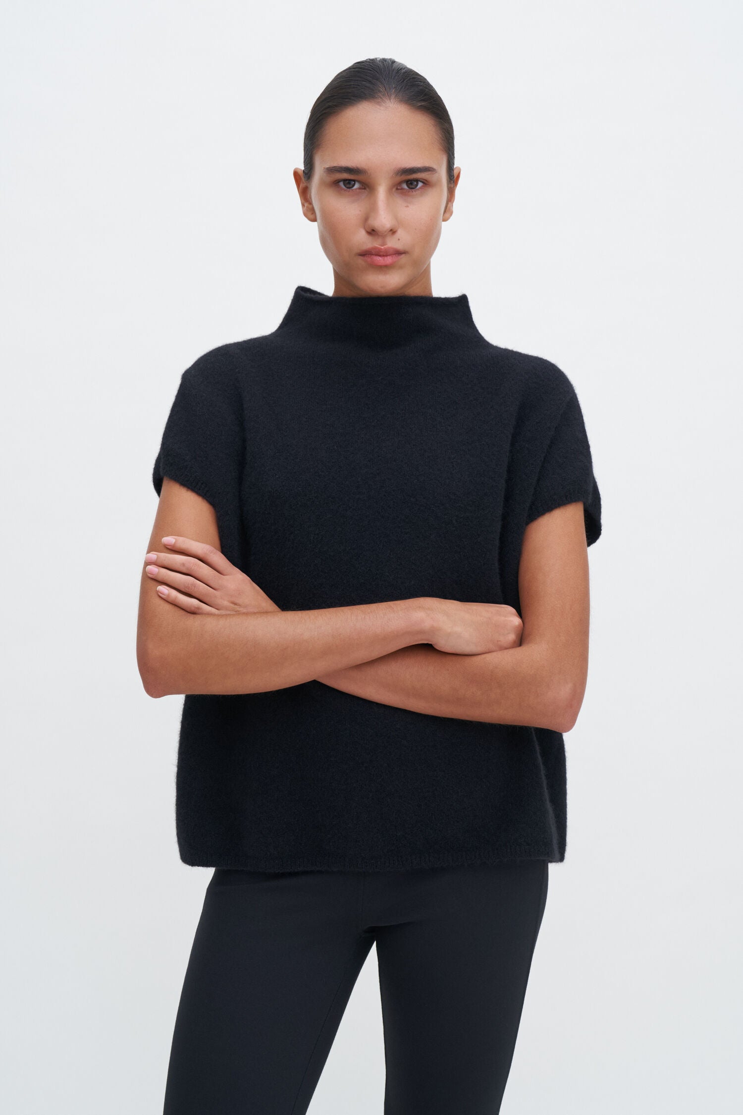 Filippa K naisten neulepusero Ximena Sweater, musta