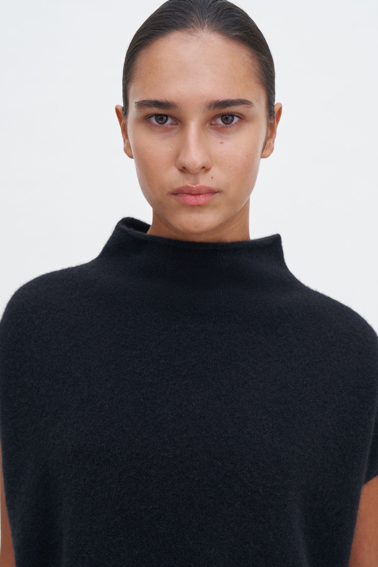 Filippa K naisten neulepusero Ximena Sweater, musta