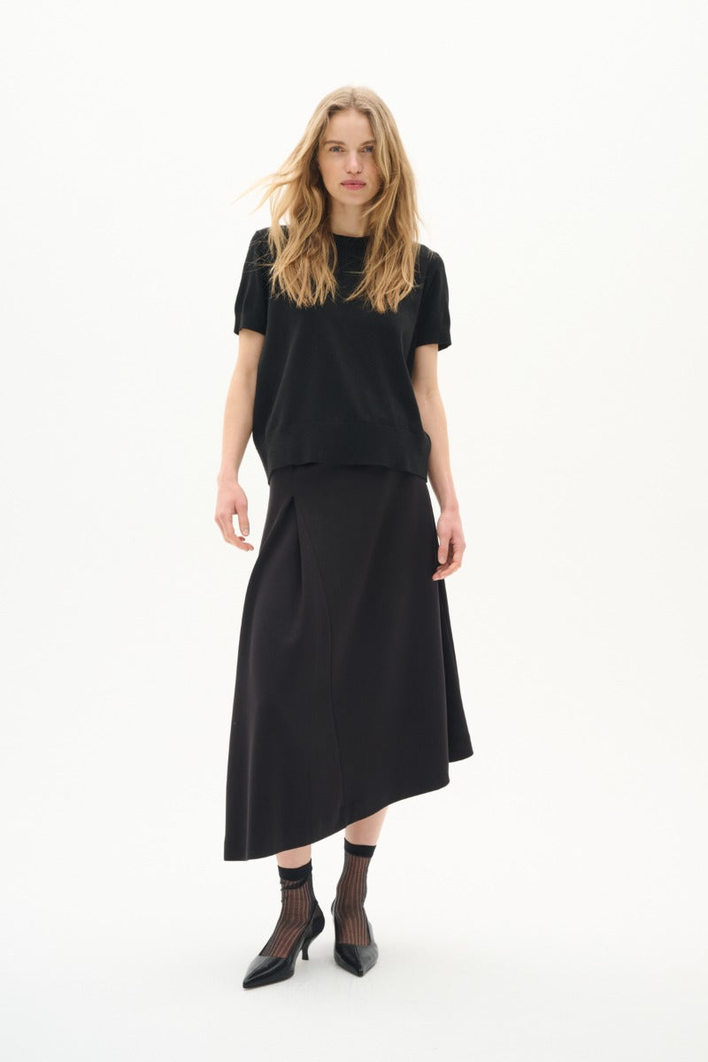 inwear-naisten-hame-anniehiw-skirt-black-1
