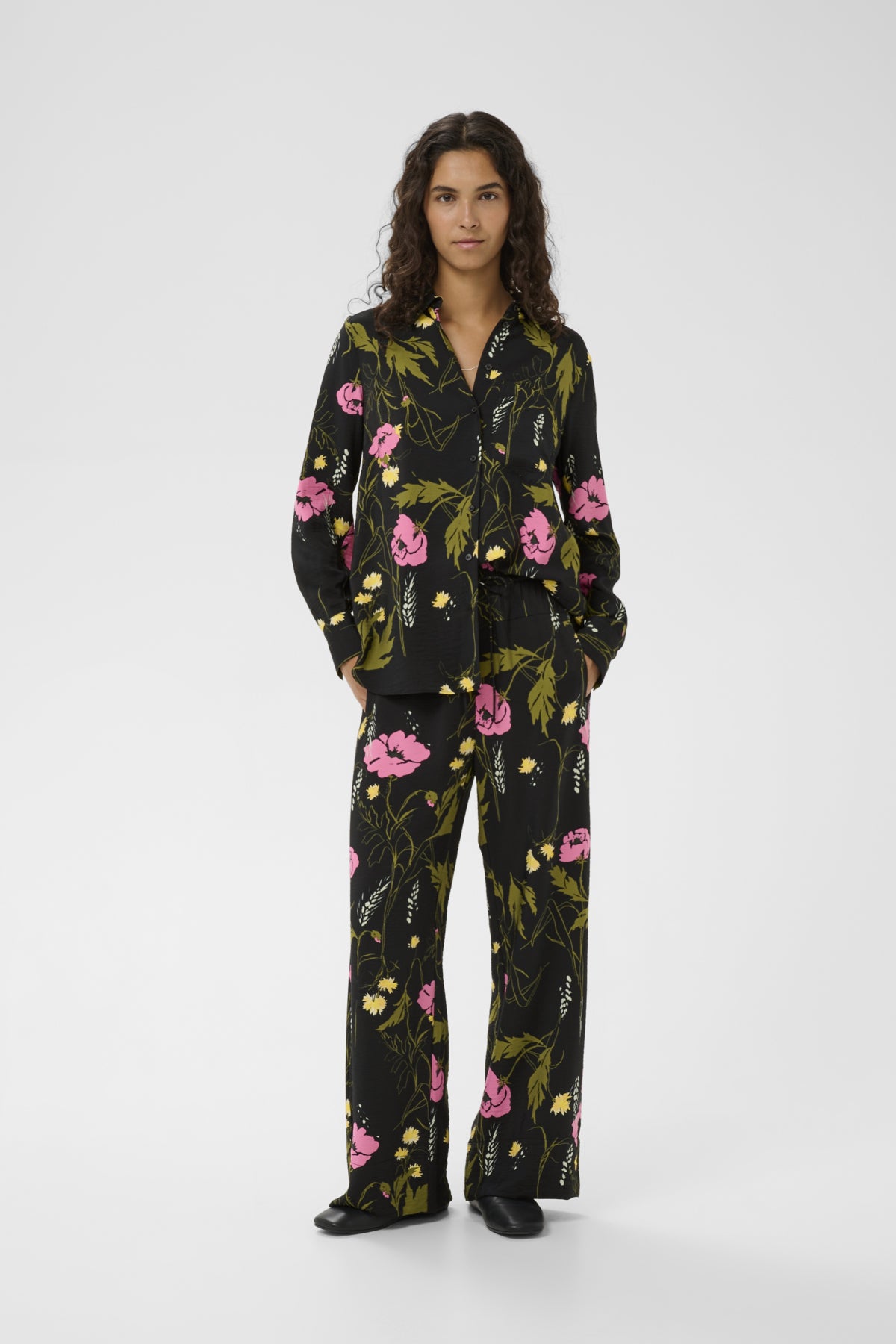 Inwear naisten housut Lucilleiw Pant, kukallinen kuosi