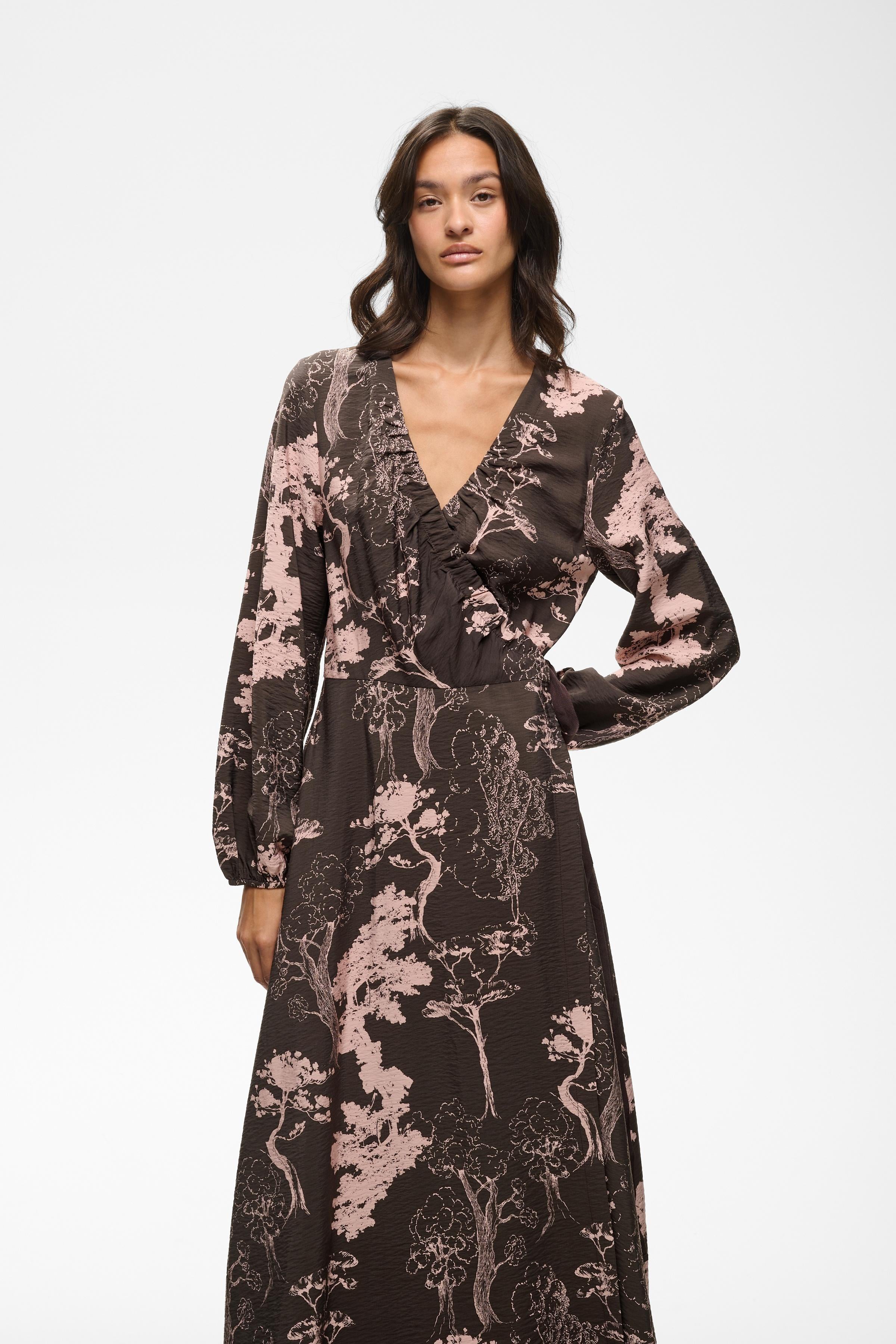 InWear naisten maksimekko MakennaIW Wrap Dress, Brown Tree Garden