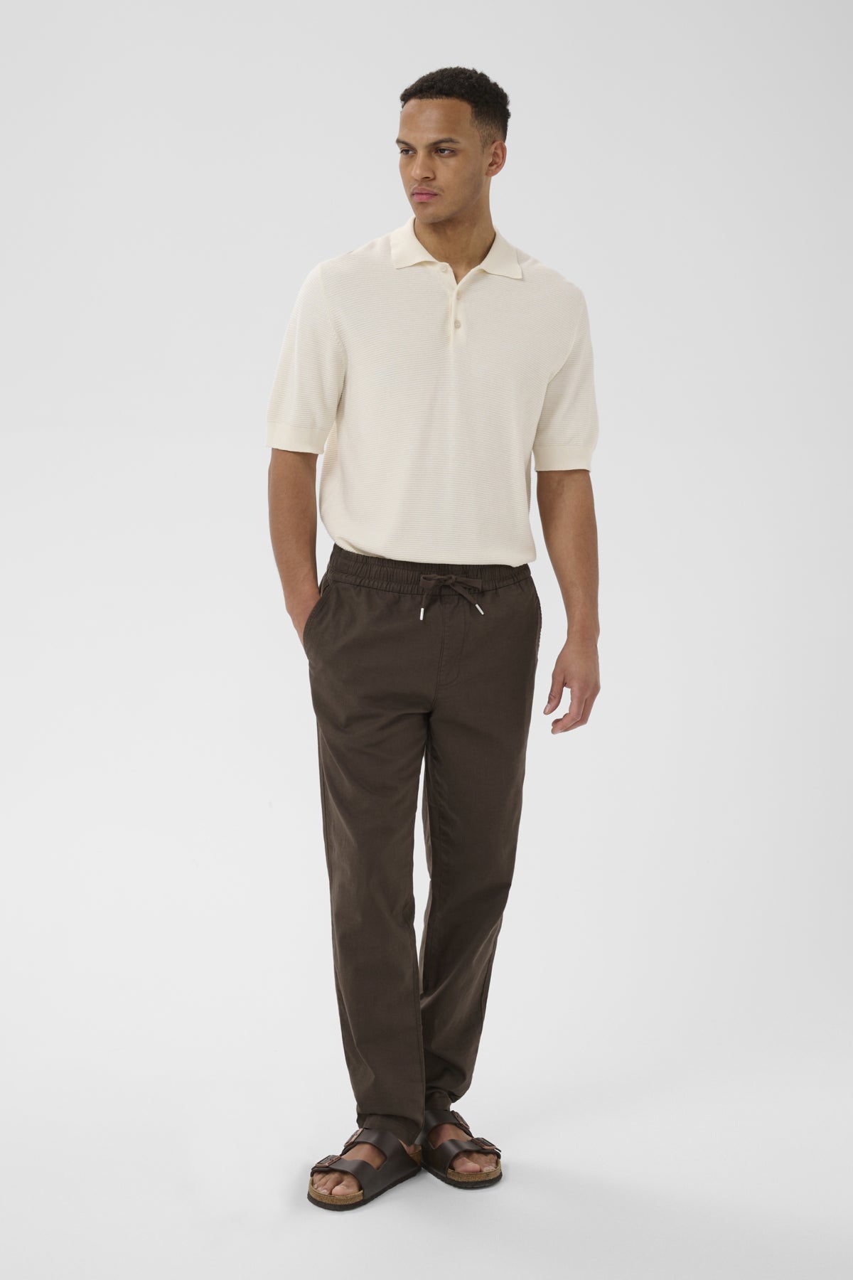 Matinique miesten suorat housut MABarton Wide Trousers, Chocolate Brown