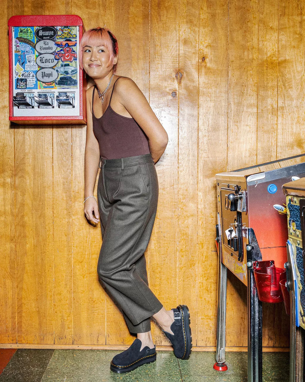 Dr. Martens naisten kengät Zebzag Mule Black EH Suede, musta