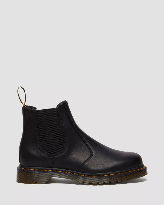 Dr. Martens miesten kengät, 2976 Warm Lined Grizzly Leather Chelsea nilkkurit, Musta