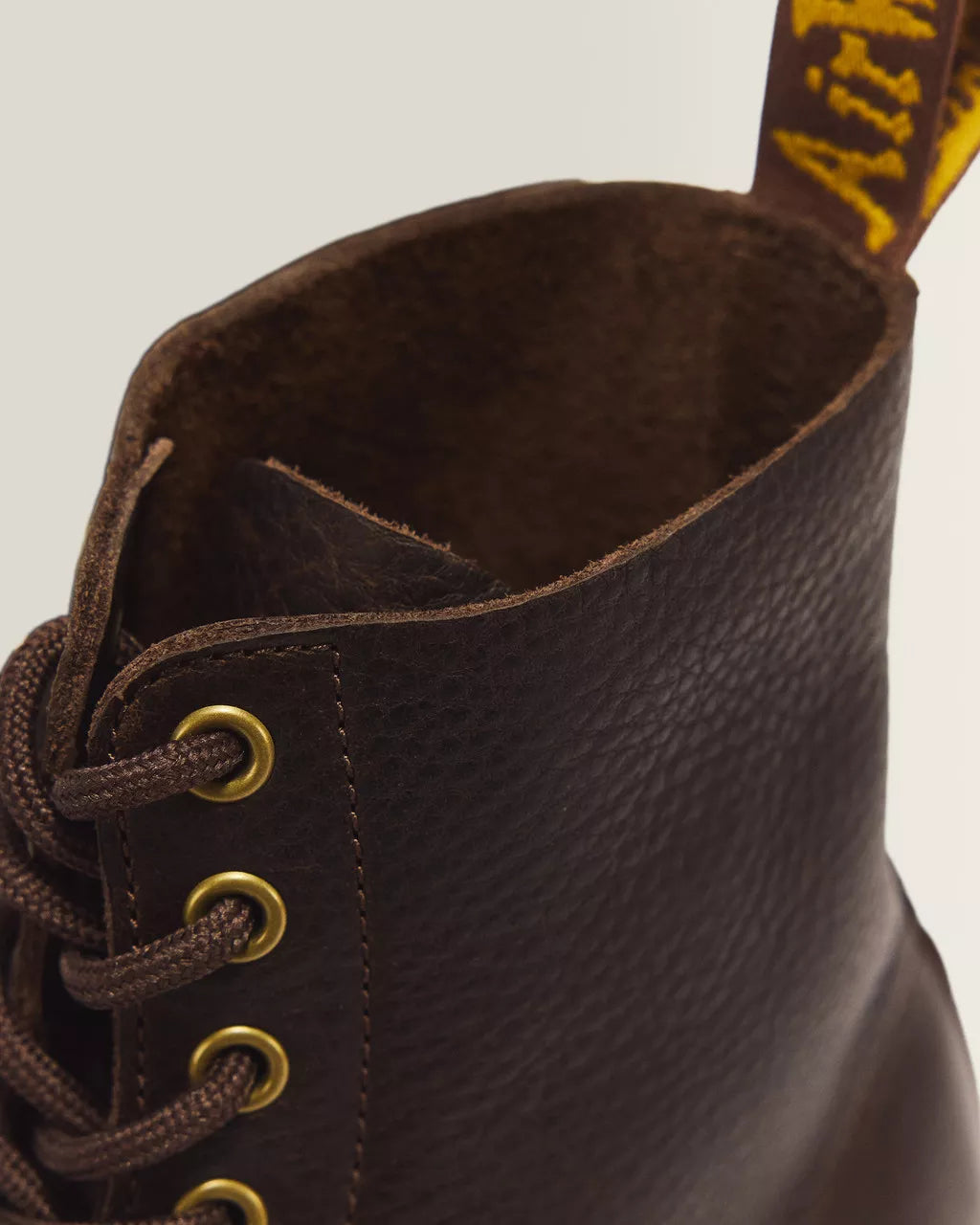 Dr. Martens miesten maiharit 1460 Pascal Ambassador, tummanruskea