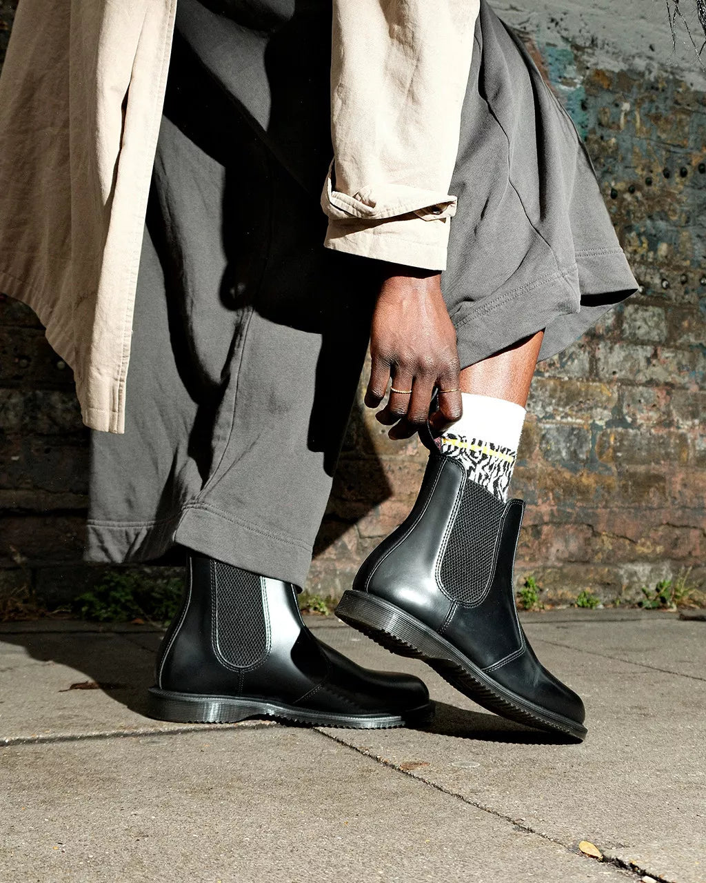 Dr. Martens Naisten Nilkkurit Flora, musta