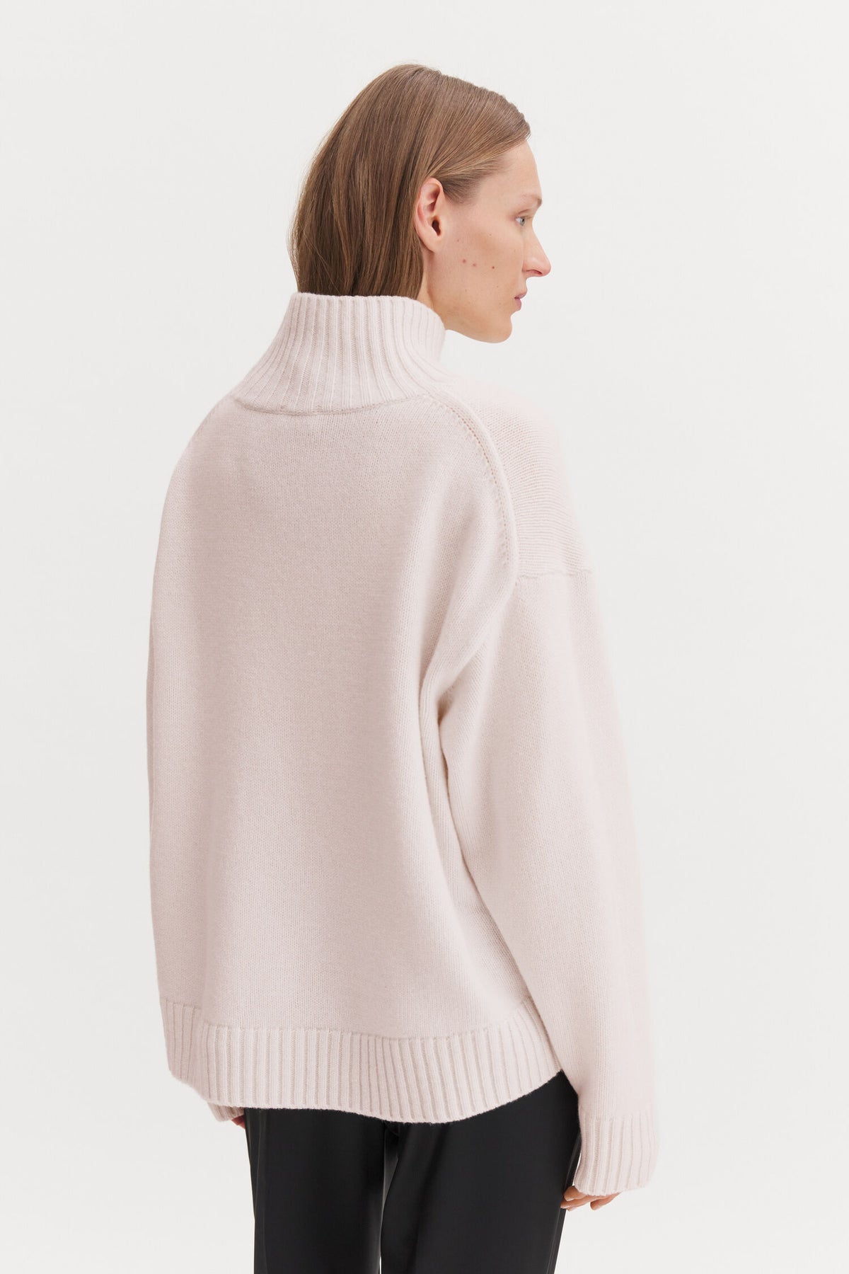 Filippa K naisten neulepusero Wool Cashmere Turtleneck Sweat, Soft Rose