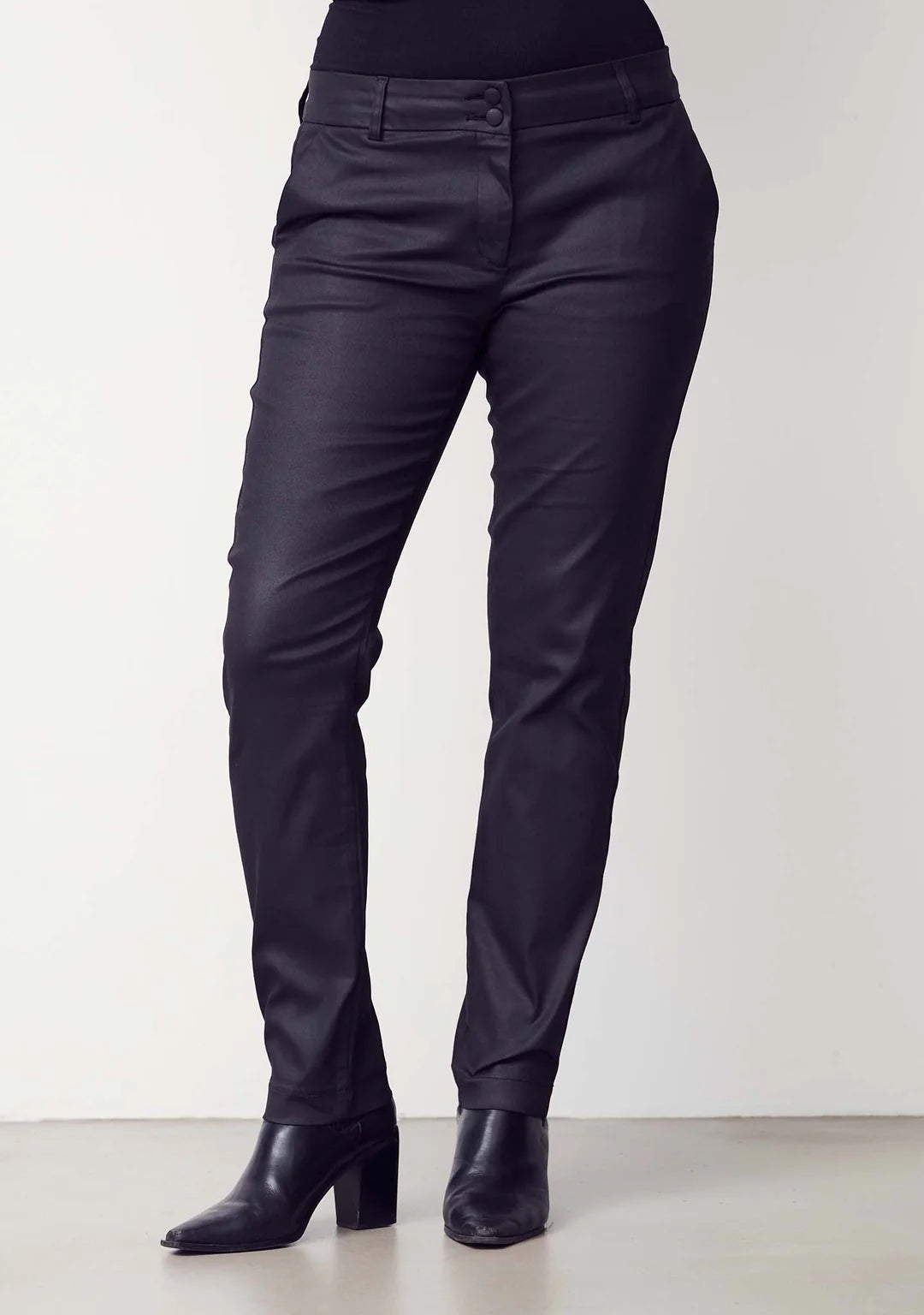 ISAY COATED PANT MUSTA