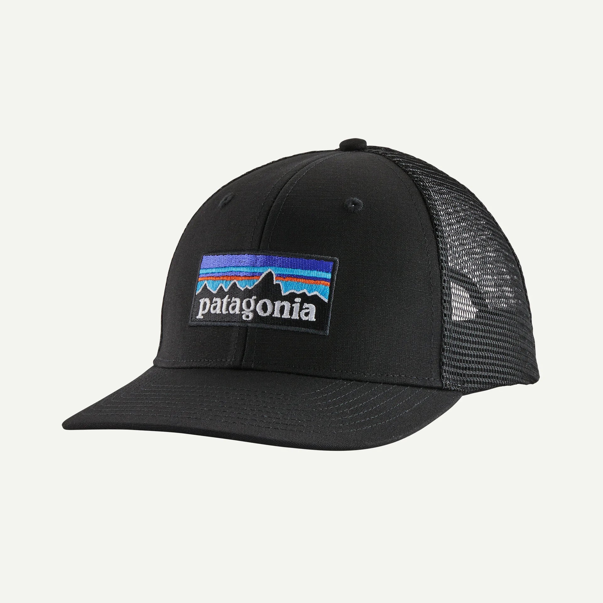Patagonia lippis P-6 Logo Trucker Hat, musta