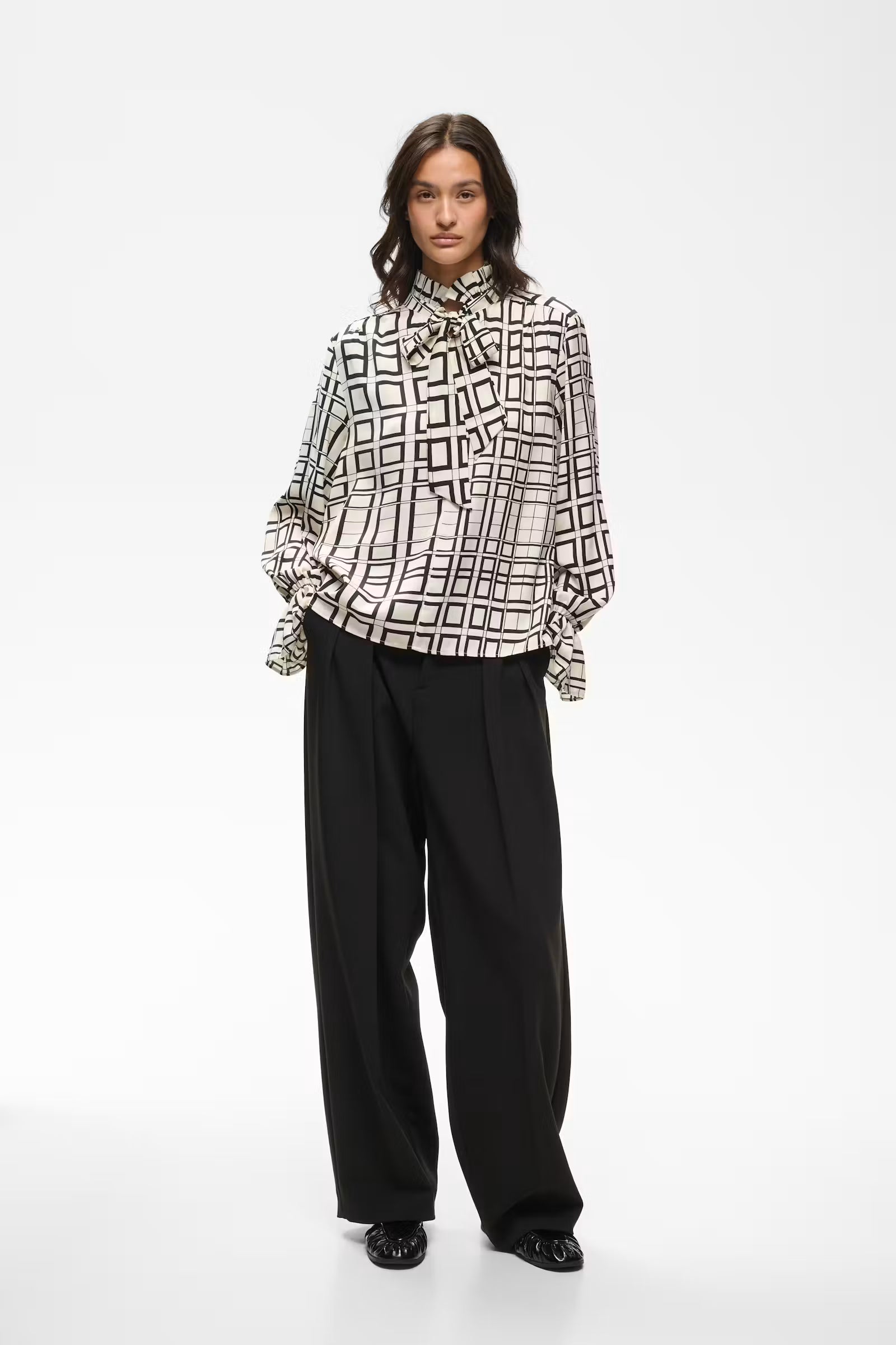 InWear naisten pusero GracieIW Printed Blouse, Squared Tiles - White