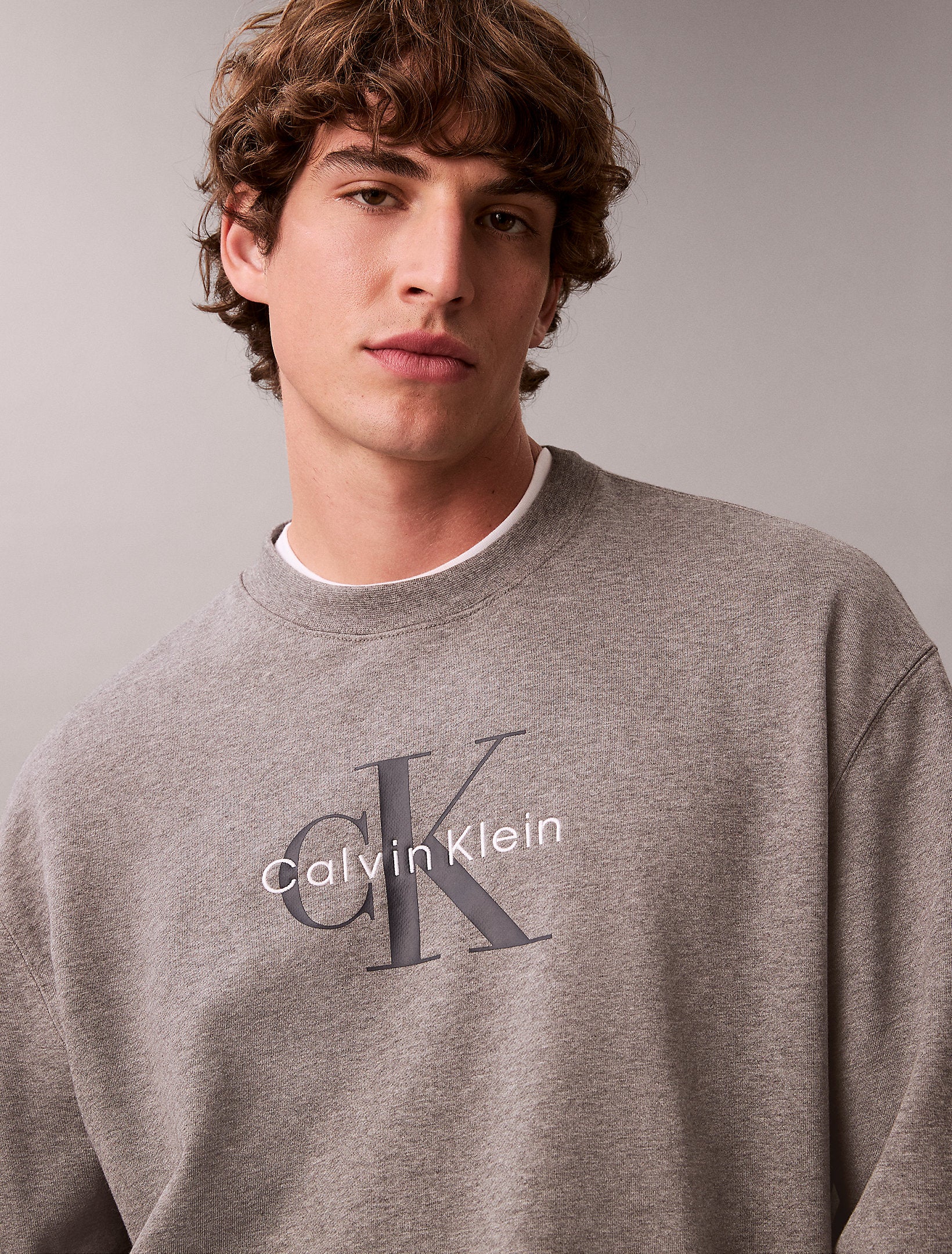 Calvin Klein Jeans miesten collegepaita LS EU 350Terry Monologo CN Swtsh, vaaleanharmaa