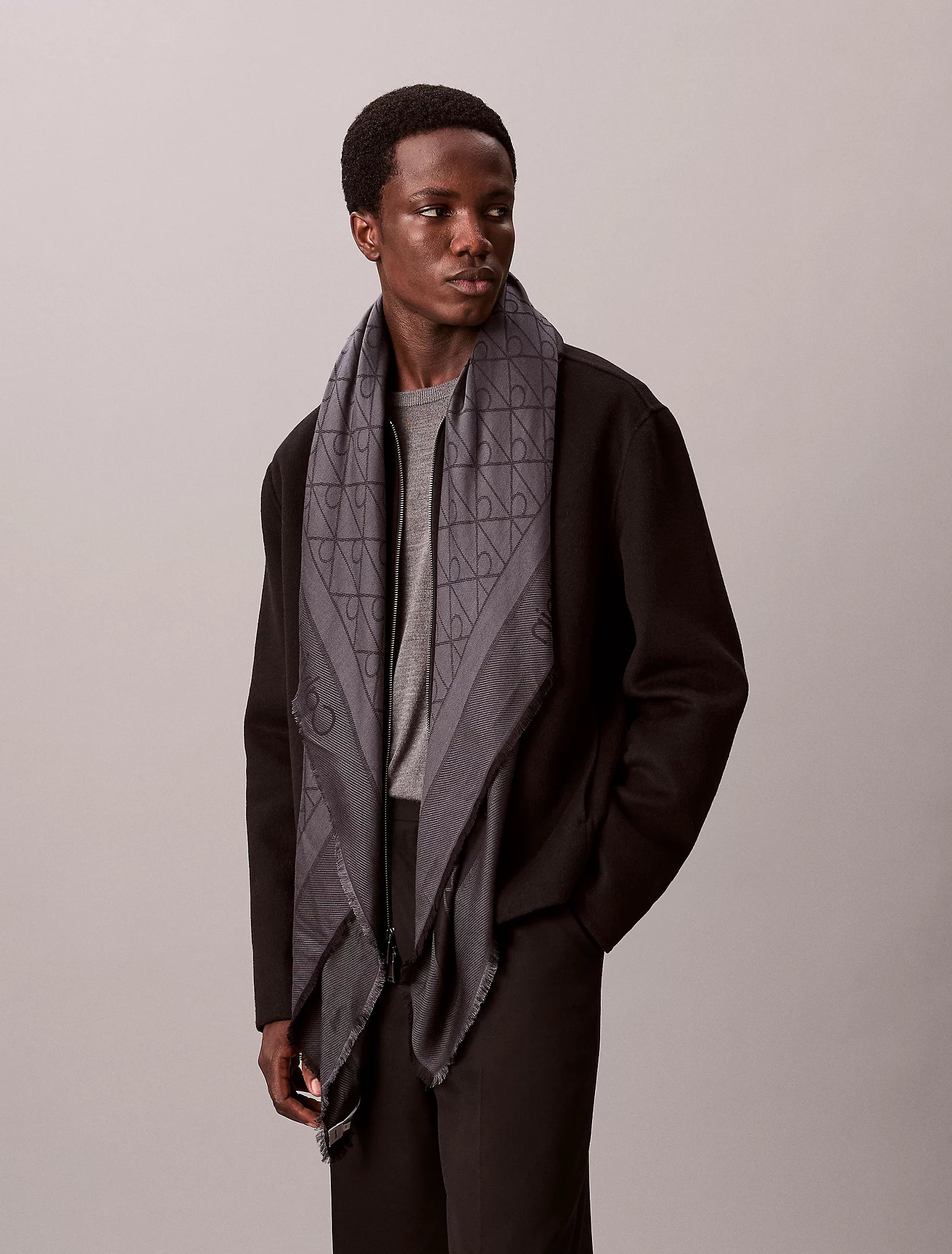 TONAL AOP MODAL LW SQUARE SCARF MUSTA
