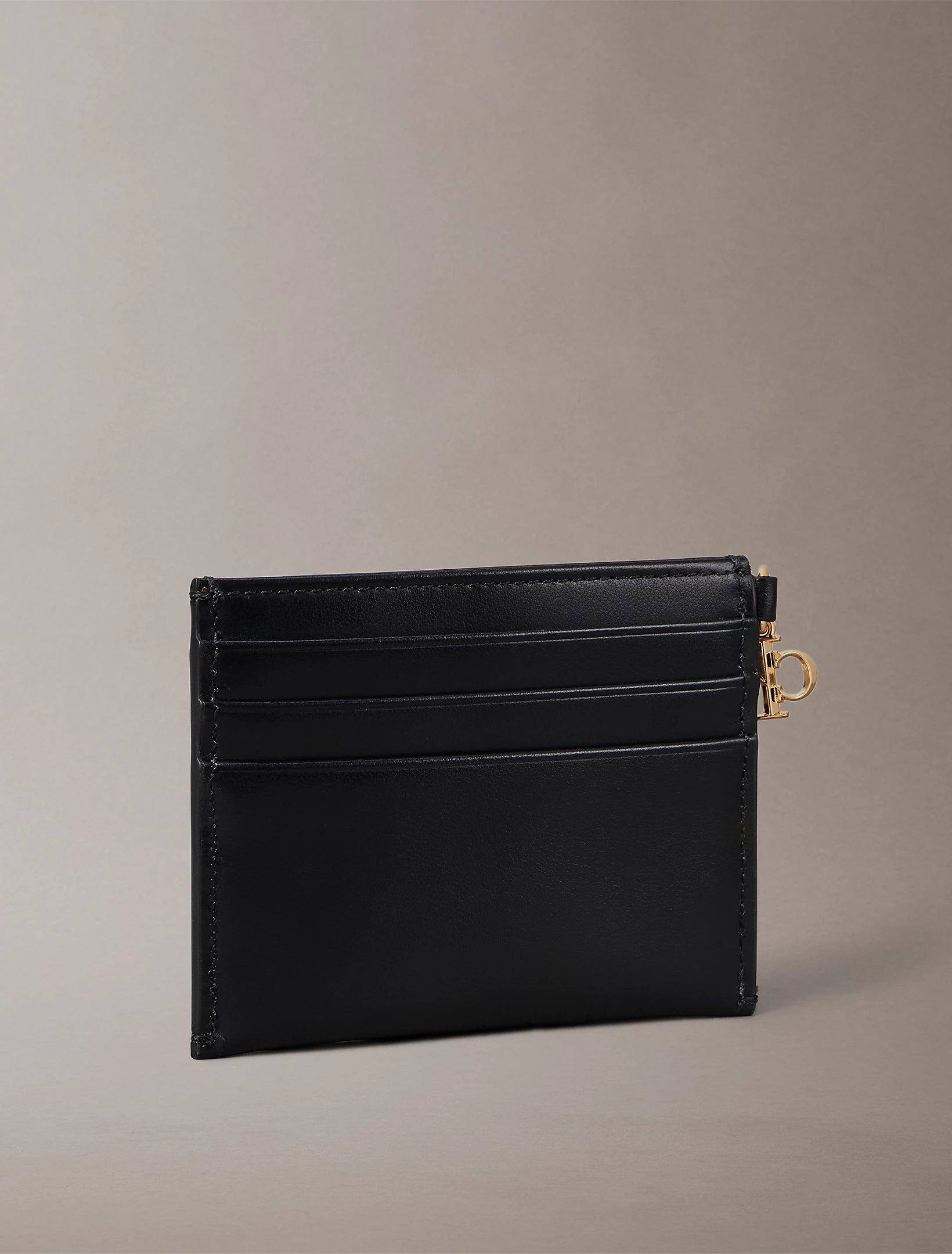 Calvin Klein naisten lompakko CK Zip Cardcase 6CC, musta