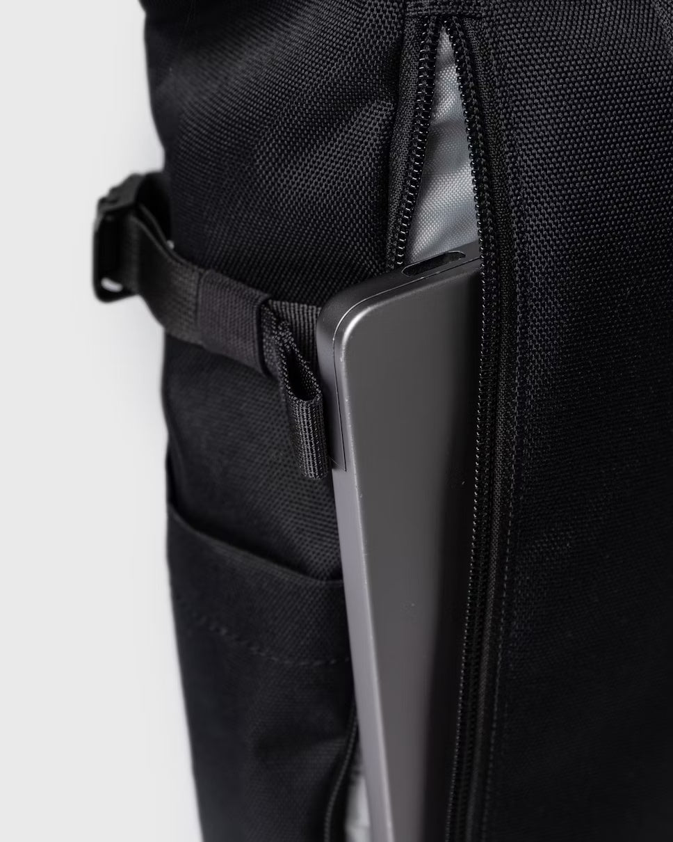Sandqvist reppu, ICON ROLLTOP BACKPACK M Musta
