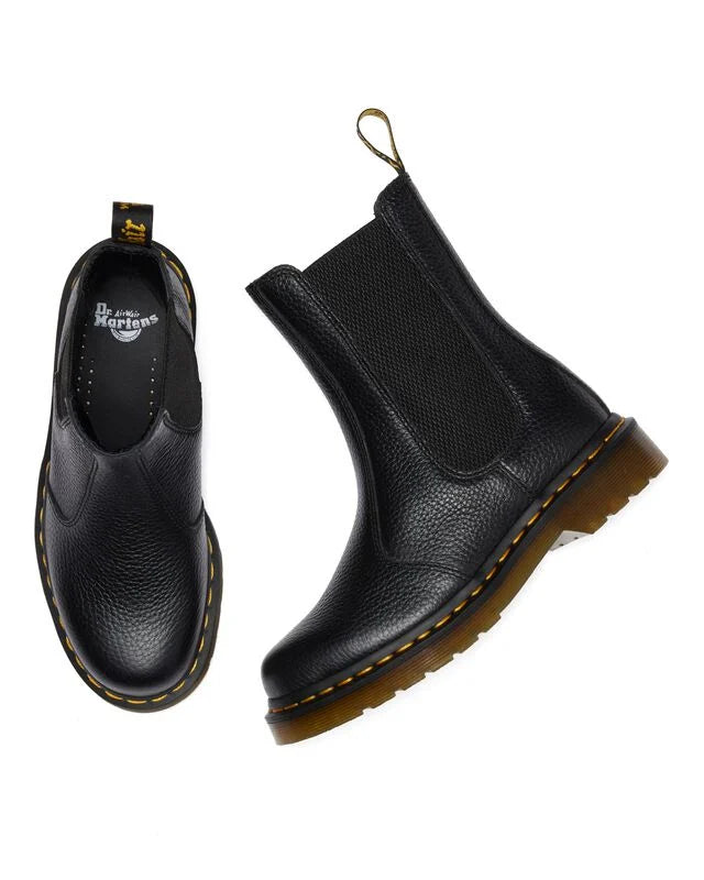 Dr. Martens naisten nilkkurit 2976 Hi Chelsea, musta