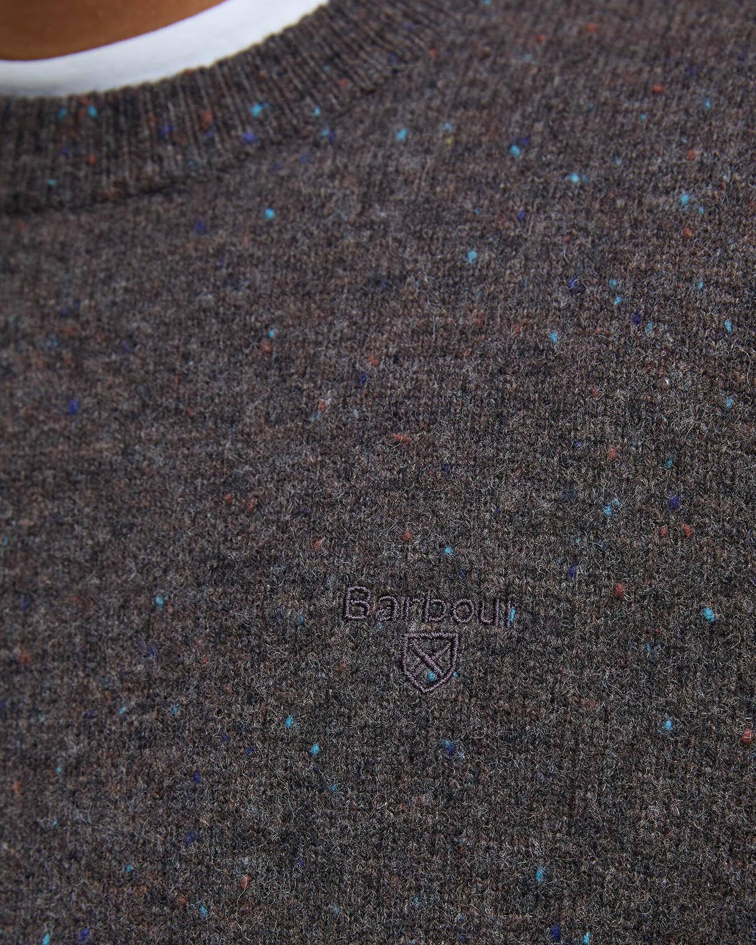 Barbour Miesten Neulepusero Tainsbury Crew Neck Sweater tummanruskea