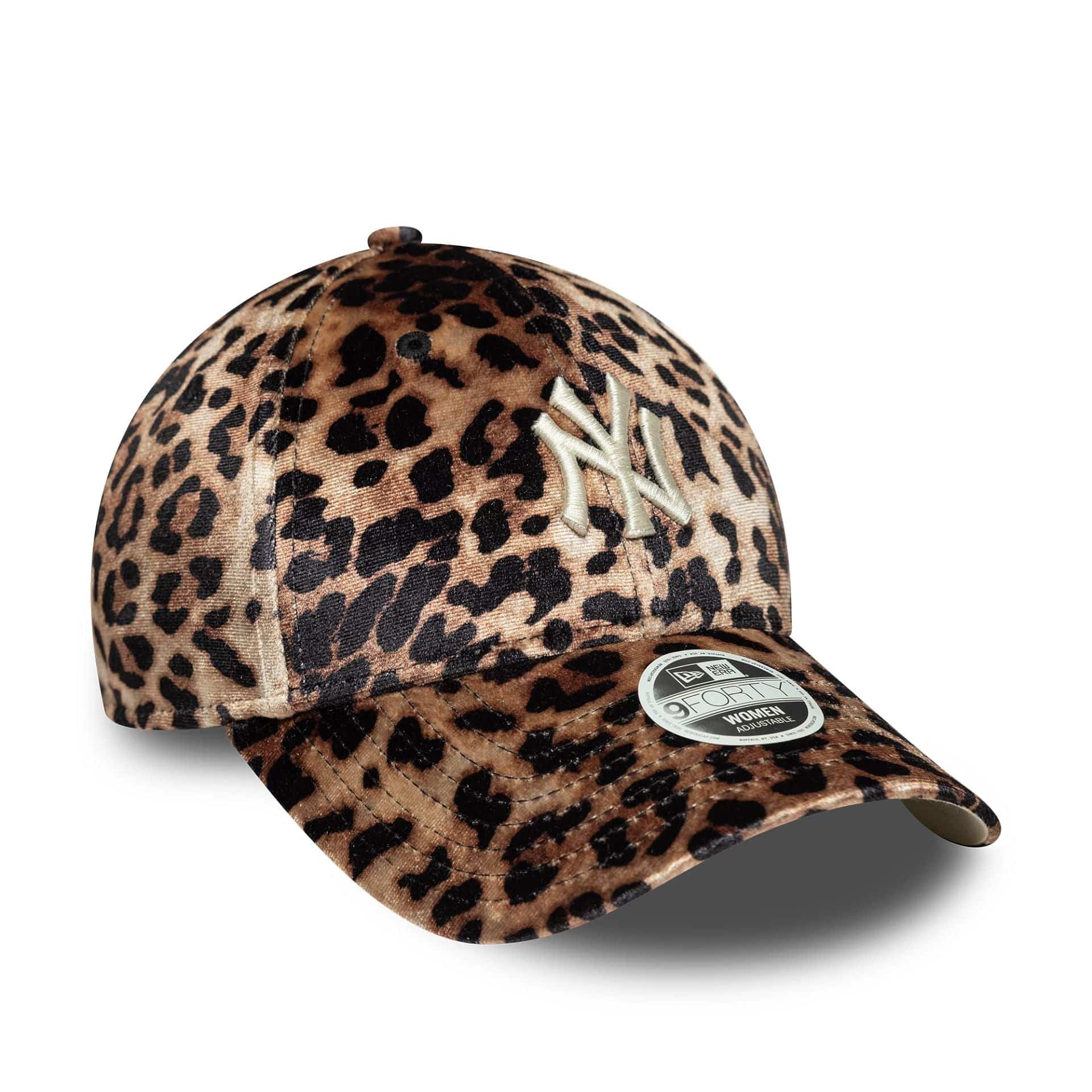 New Era naisten lippis FEMALE LEO VELOUR 9FORTY® NEW YORK YANKE, ruskea kuosillinen