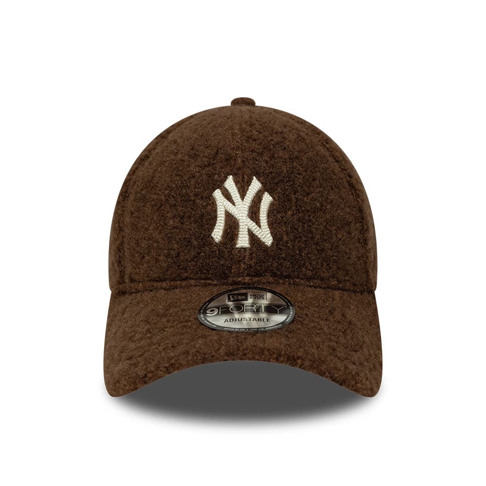 New Era miesten lippis Winter Borg 9Forty NY, tummanruskea