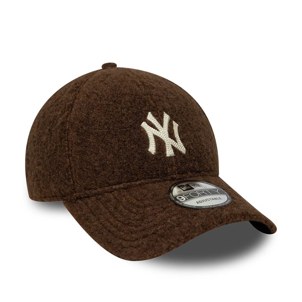 New Era miesten lippis Winter Borg 9Forty NY, tummanruskea