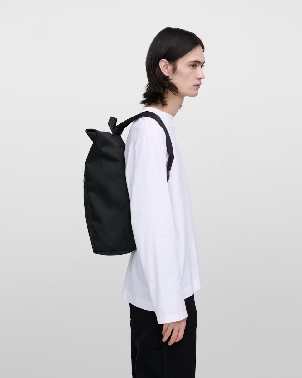Sandqvist reppu, GROUND ROLLTOP BACKPACK L Musta