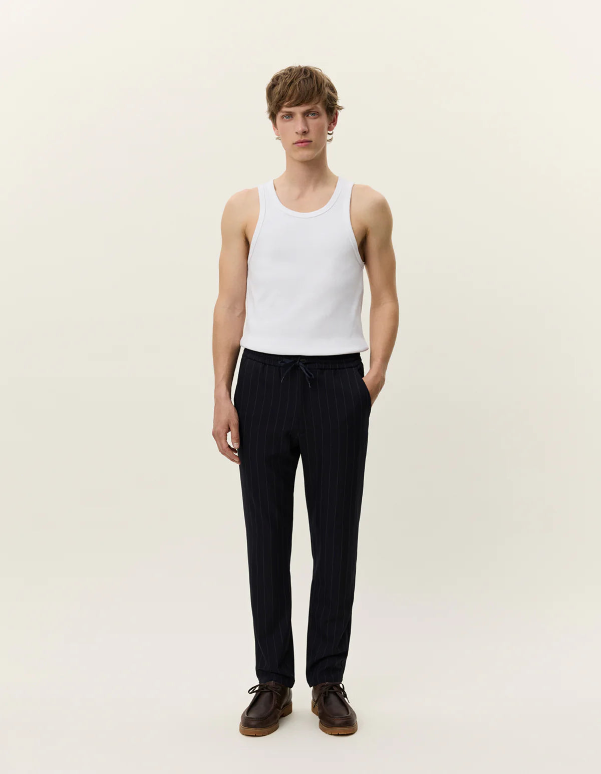 COMO TAPERED PINSTRIPED PANTS TUMMANSININEN