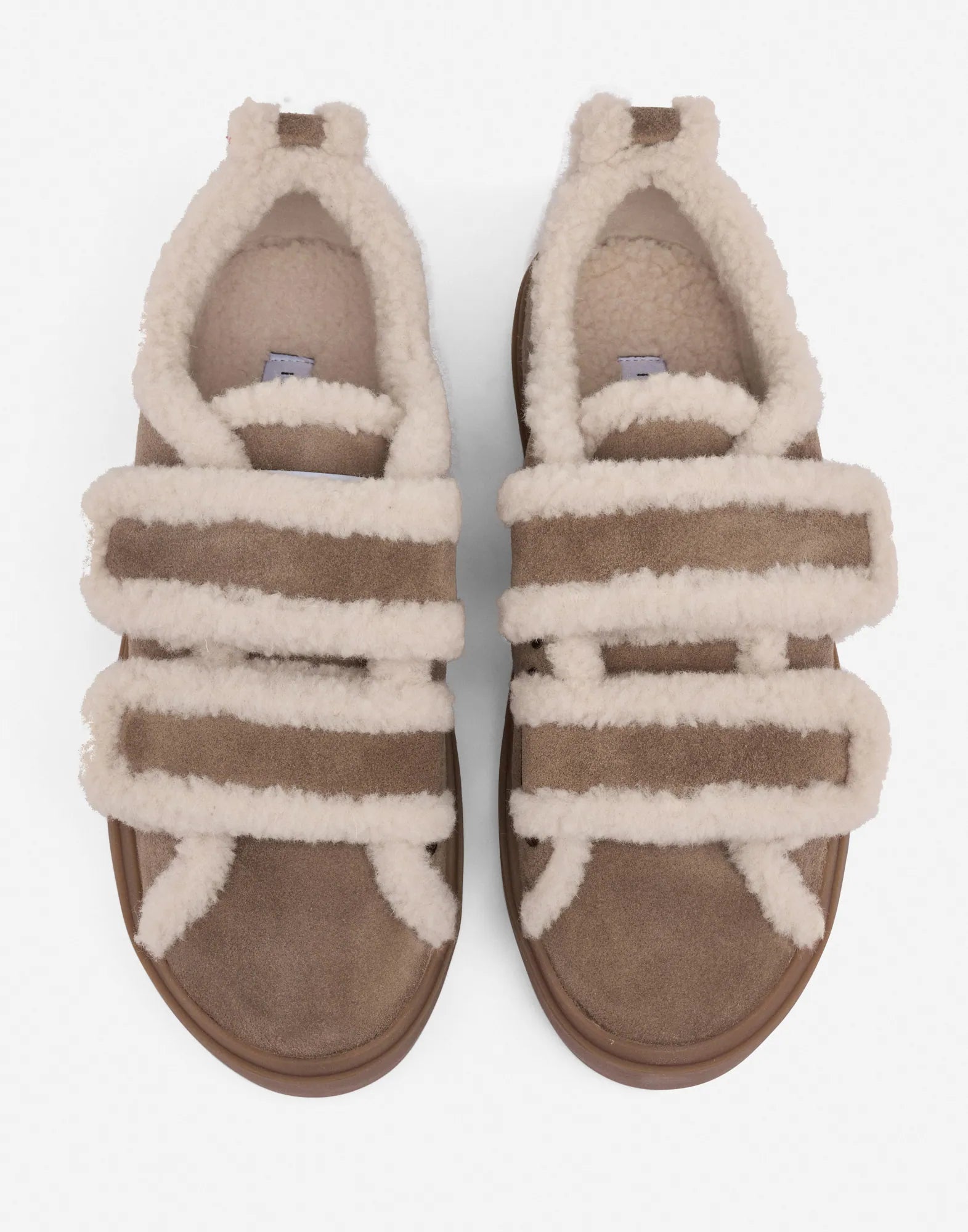 Inuikii naisten tennarit Shearling Low Velcro, ruskeanharmaa