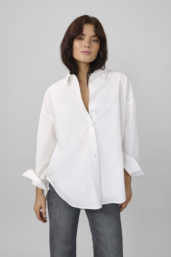 THE BOXY SHIRT VALKOINEN