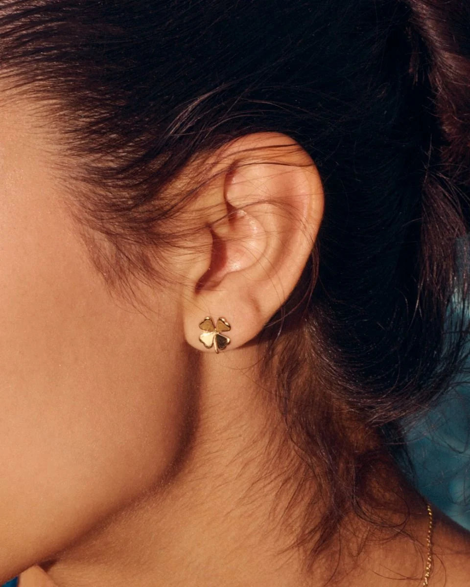 Edblad korvakorut Lucky Studs Gold, Gold pleated