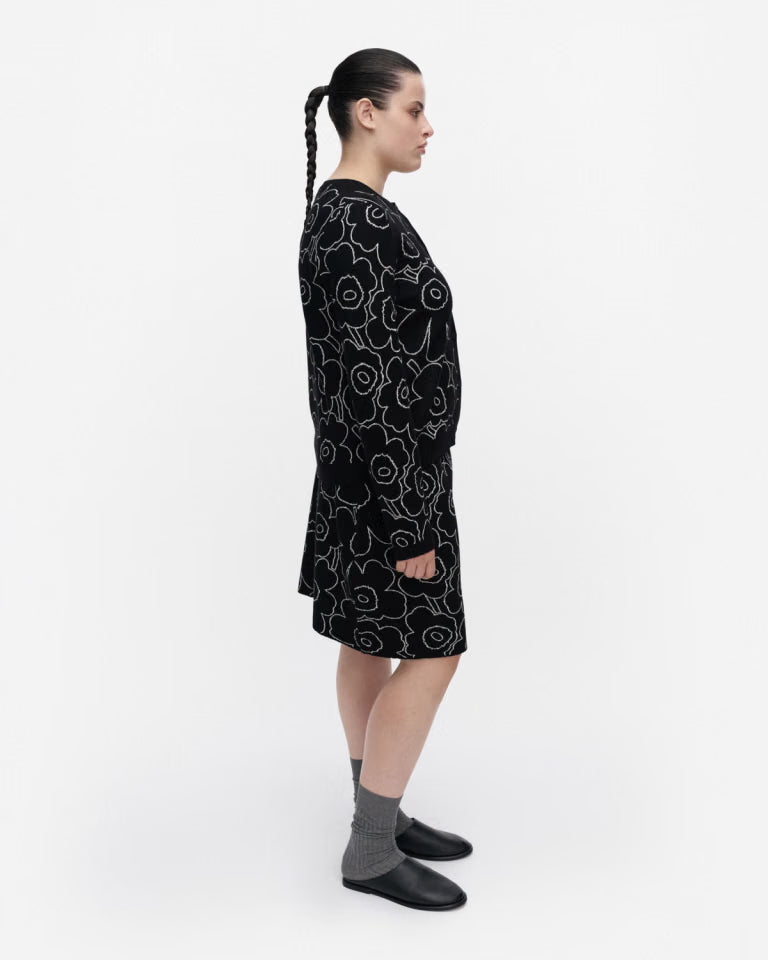 Marimekko naisten neuletakki Villi Piirto Unikko, Musta kuosi